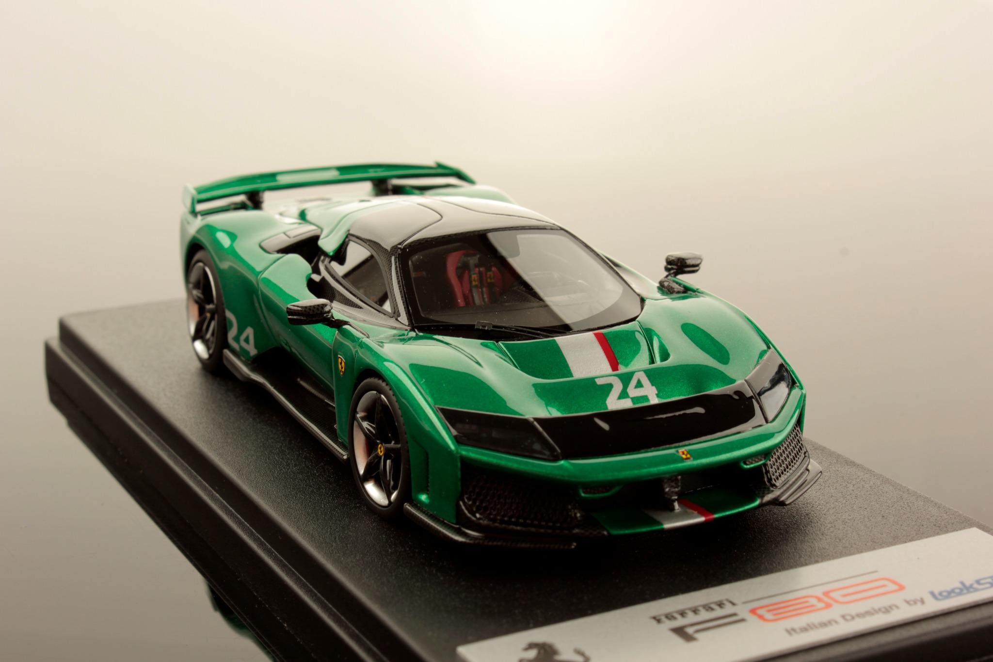 Looksmart - #ferrari Monza SP1 e Monza SP2 in 1:18 scale will be