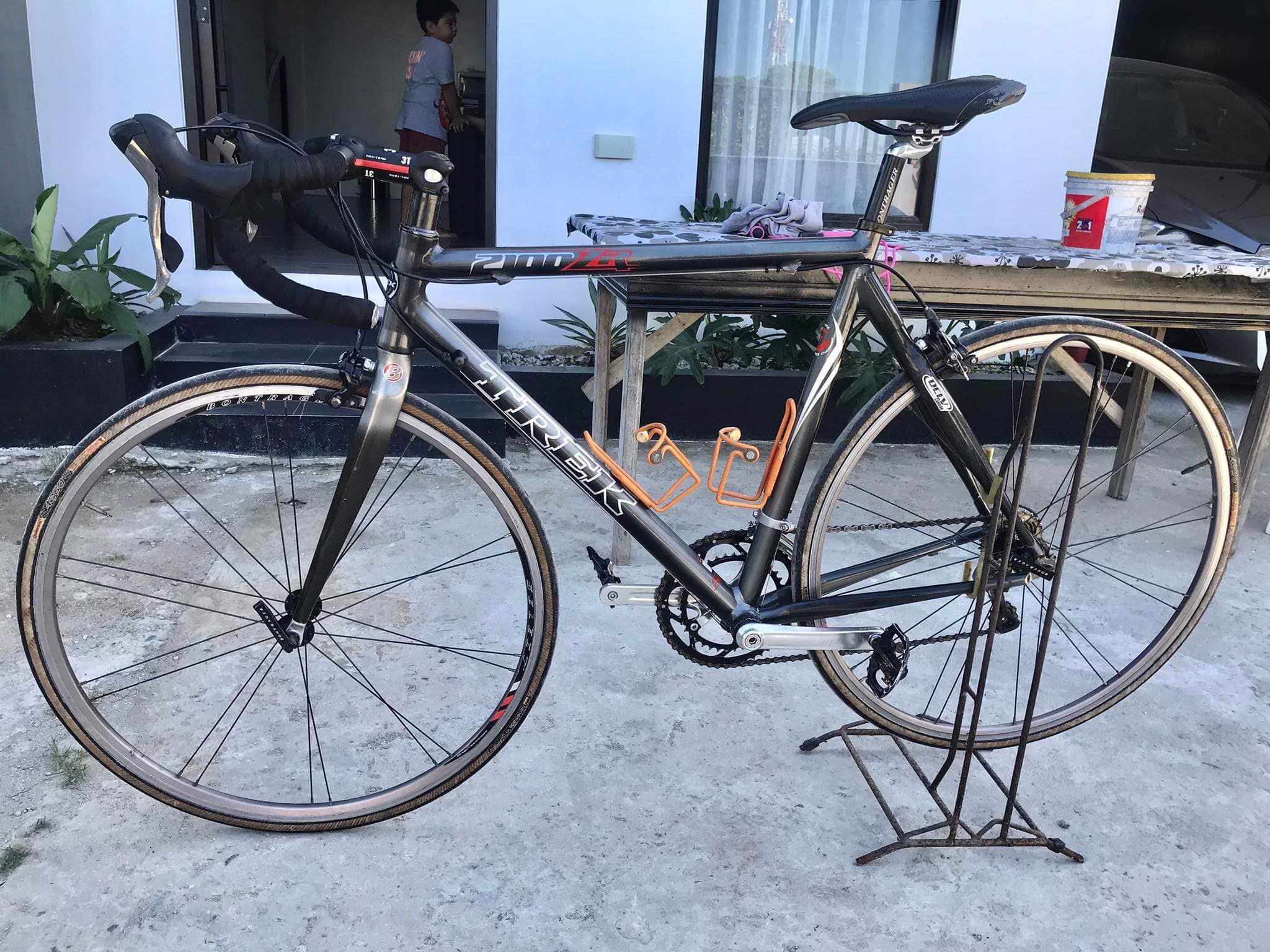 What is a Trek 2100 ZX carbon series worth?