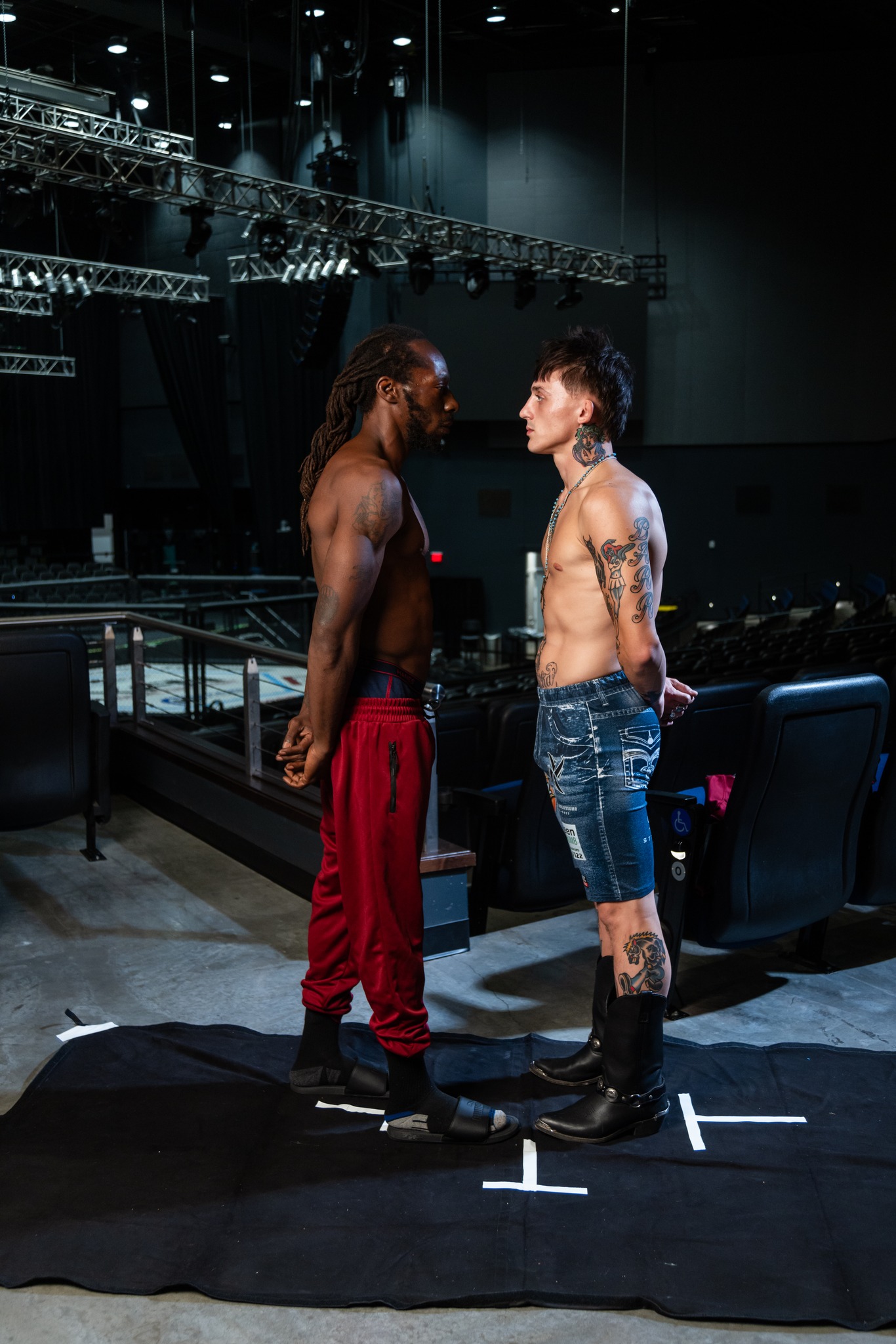 🚨 8PM - WAR READY. 🎟 XFNFighting.com 📍 River Spirit Casino
