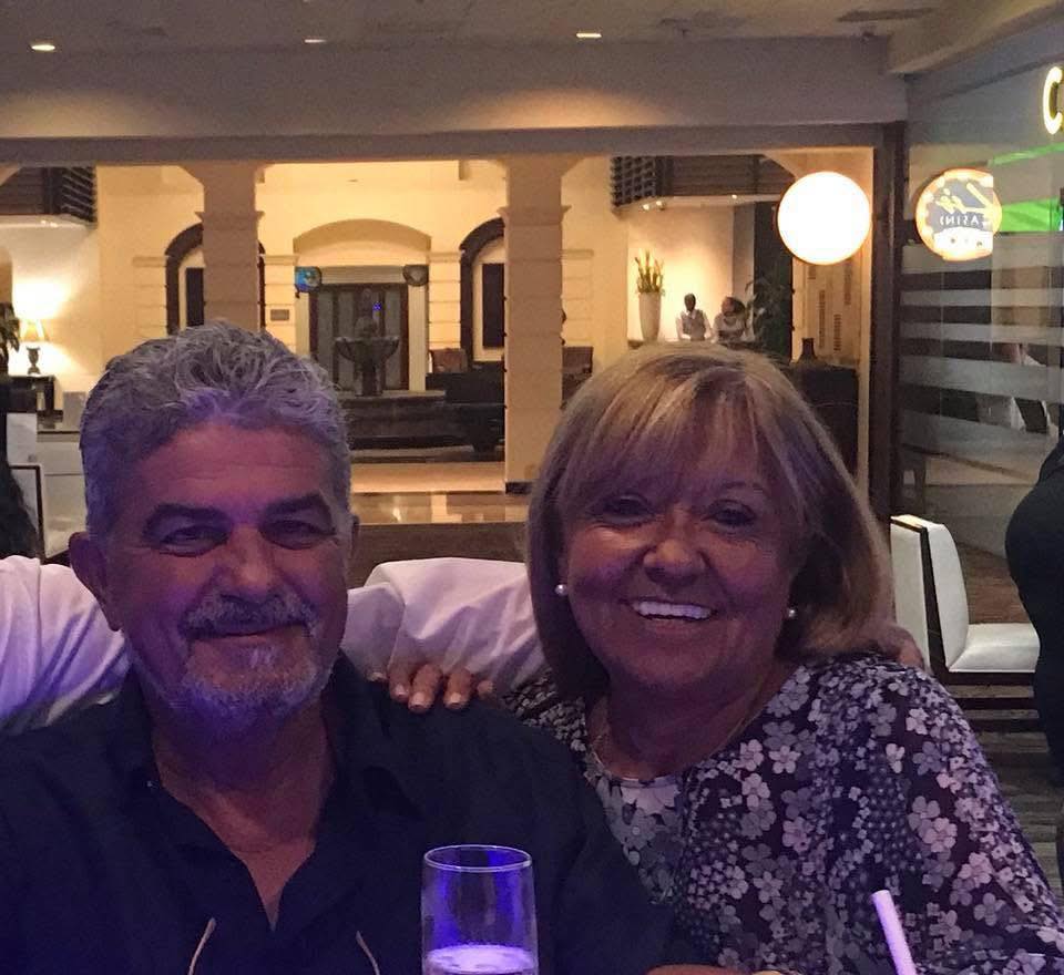 Is there a dress code at Barcelo specialty restaurants, such as long pants for men?