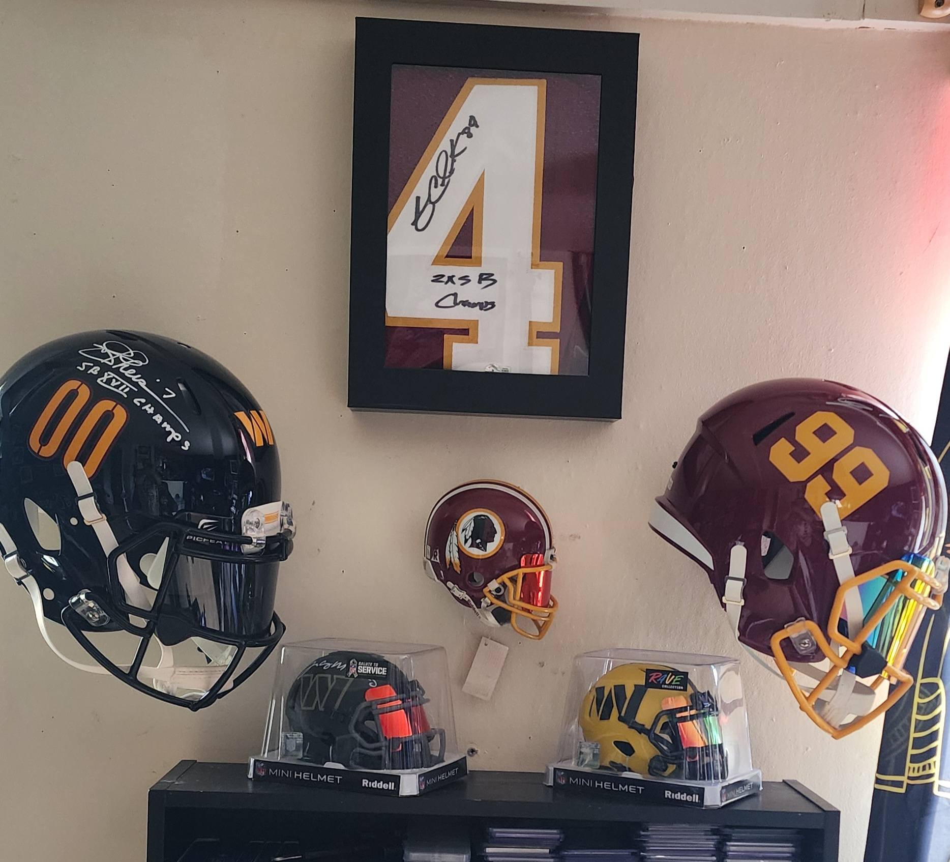 cool football helmet phrames CXHOSTENT Sports Canvas Wall Art Colorful Pictures Print Sports Painting Modern Living Room Kids Room Decor Frame ( Helmet This beautiful American Football Helmet in Orange and Black Canvas Art is printed using the highest quality fade resistant ink on canvas Featuring ‪@capsoffpodcast‬ | Top 5