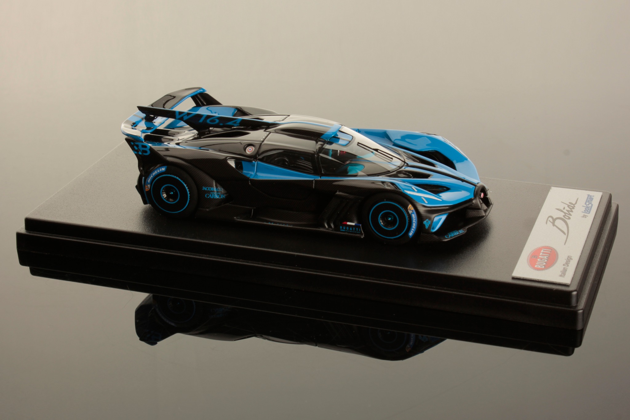 Looksmart - #ferrari Monza SP1 e Monza SP2 in 1:18 scale will be