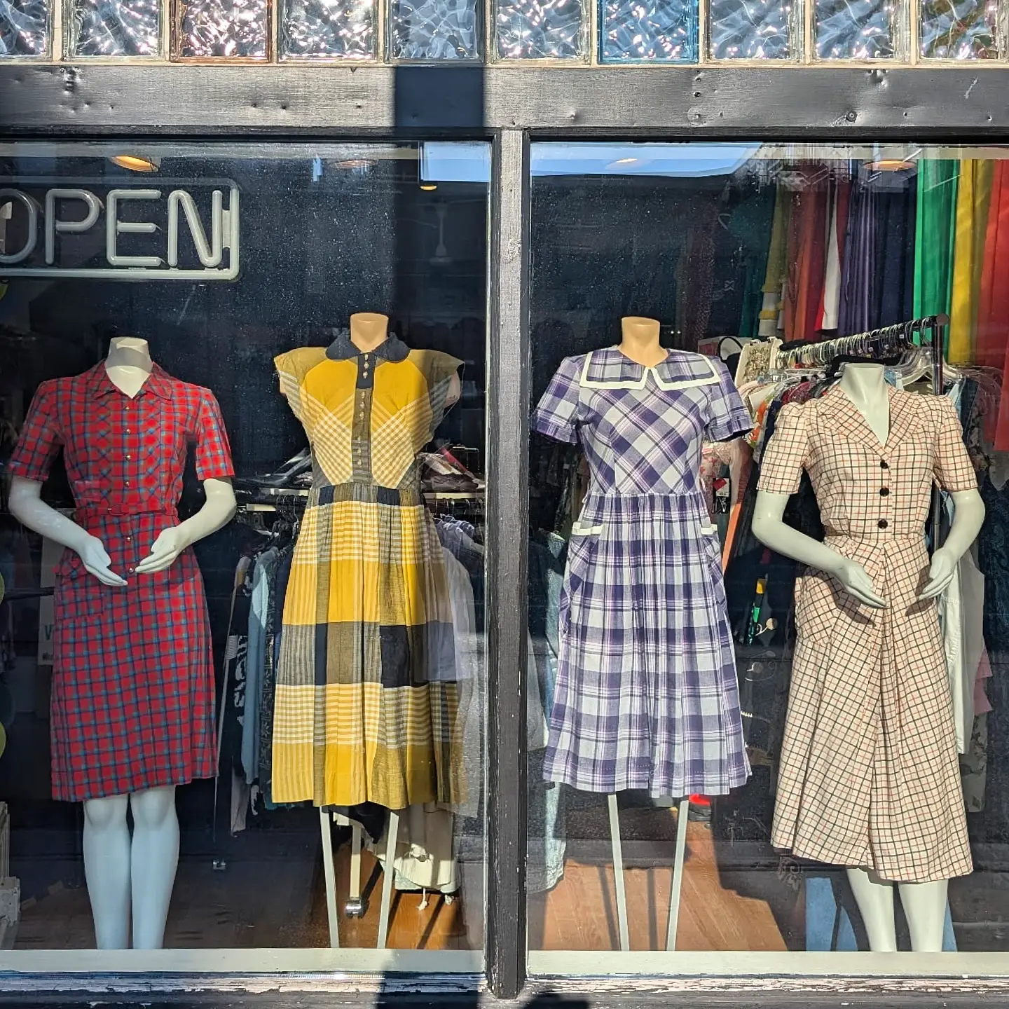 nearby ladies dress shop Up Six Vintage clothing stores near me open now