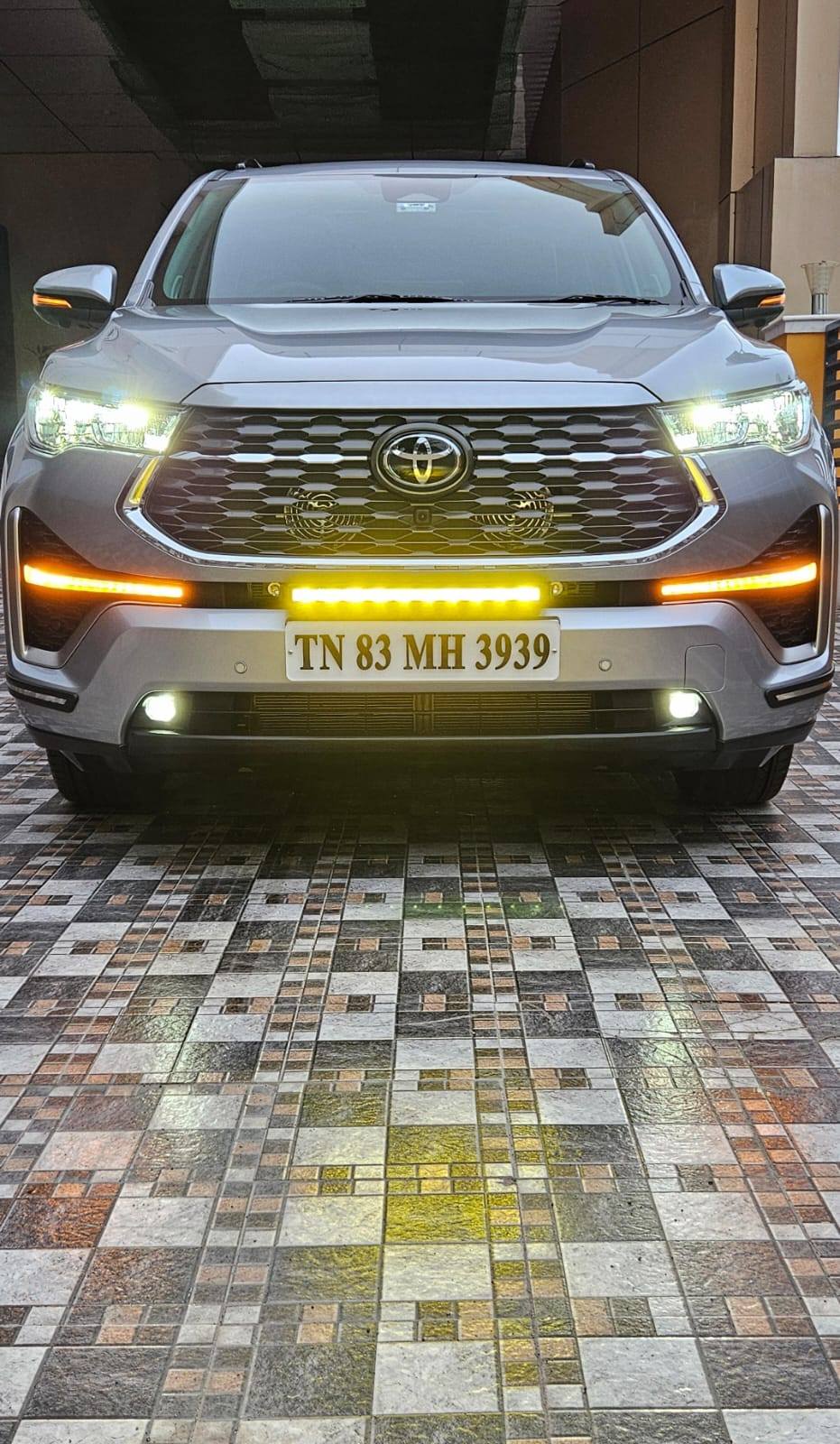 INNOVA HYCROSS ZX (0) HYBRID PETROL AUTOMATIC 2026 MAY MONTH