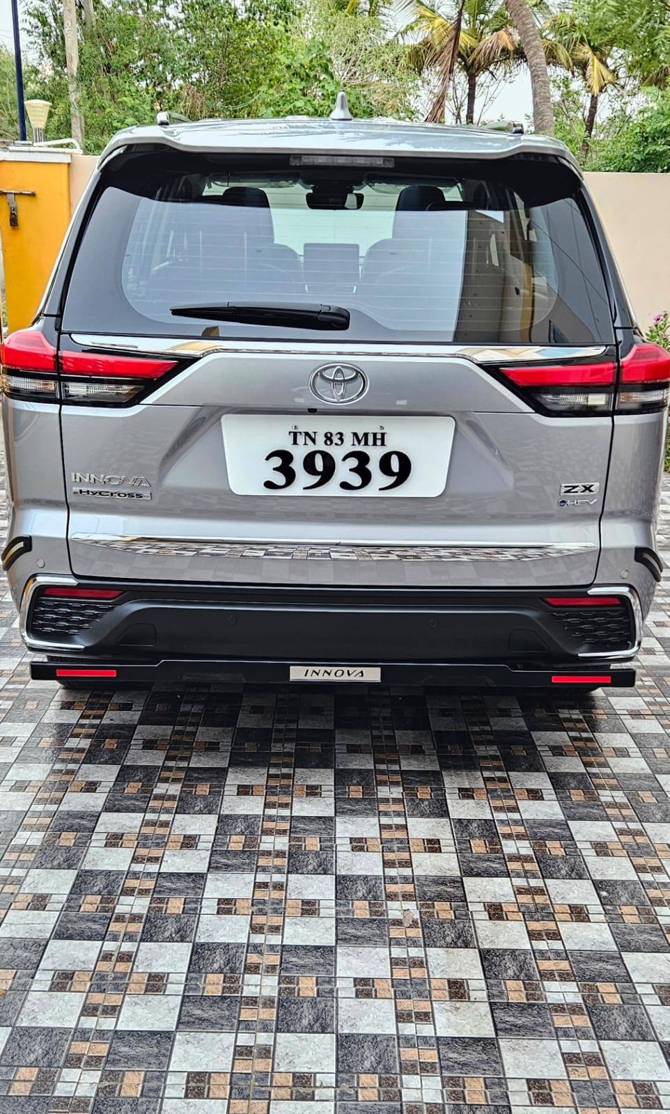 INNOVA HYCROSS ZX (0) HYBRID PETROL AUTOMATIC 2026 MAY MONTH