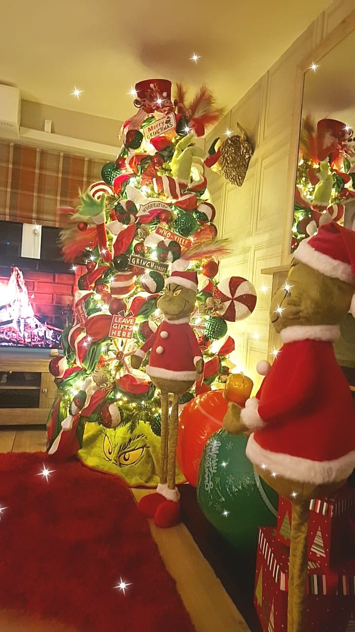 My Welsh dresser last year decorated with love for Christmas