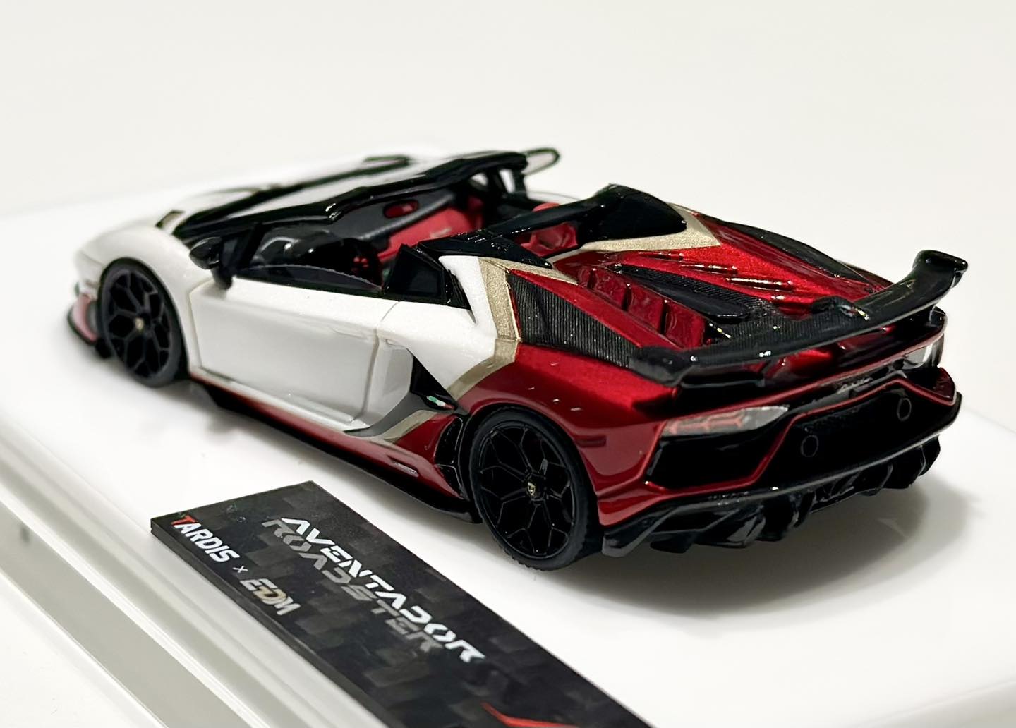 Special collaborations EDM x Tardis 1/64th Lamborghini Aventador