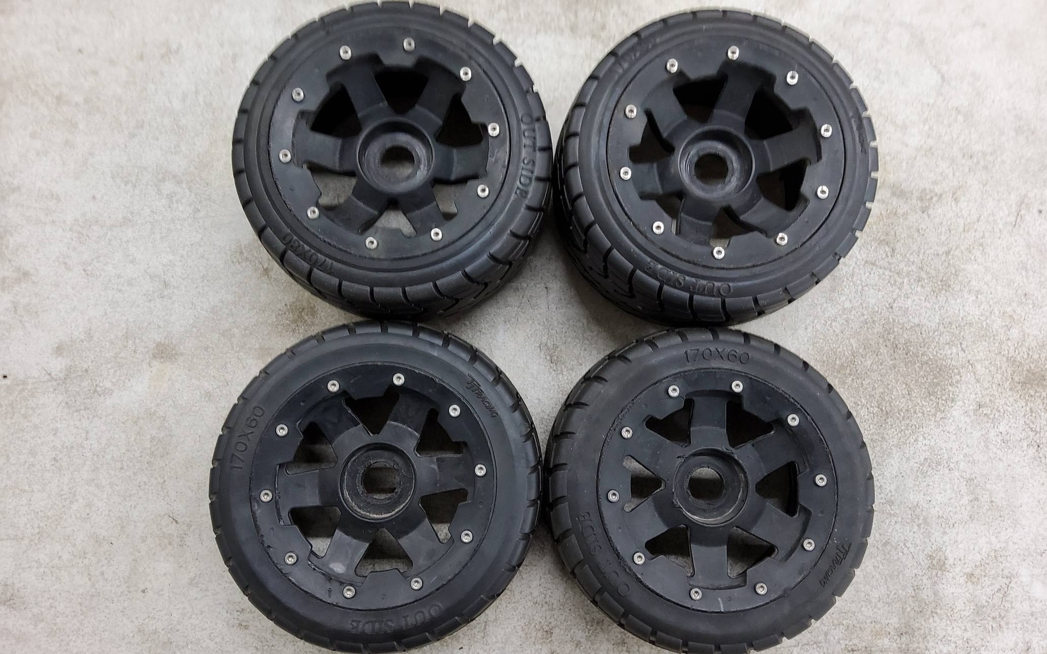 Some 1/5th scale baja 2wd stuff. I have more pics if interested 5b