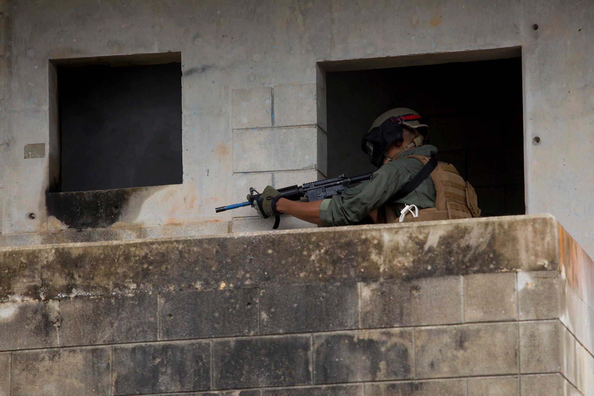 Marine Corps Installations Pacific - Cpl. Marcus Edwards clears a ...