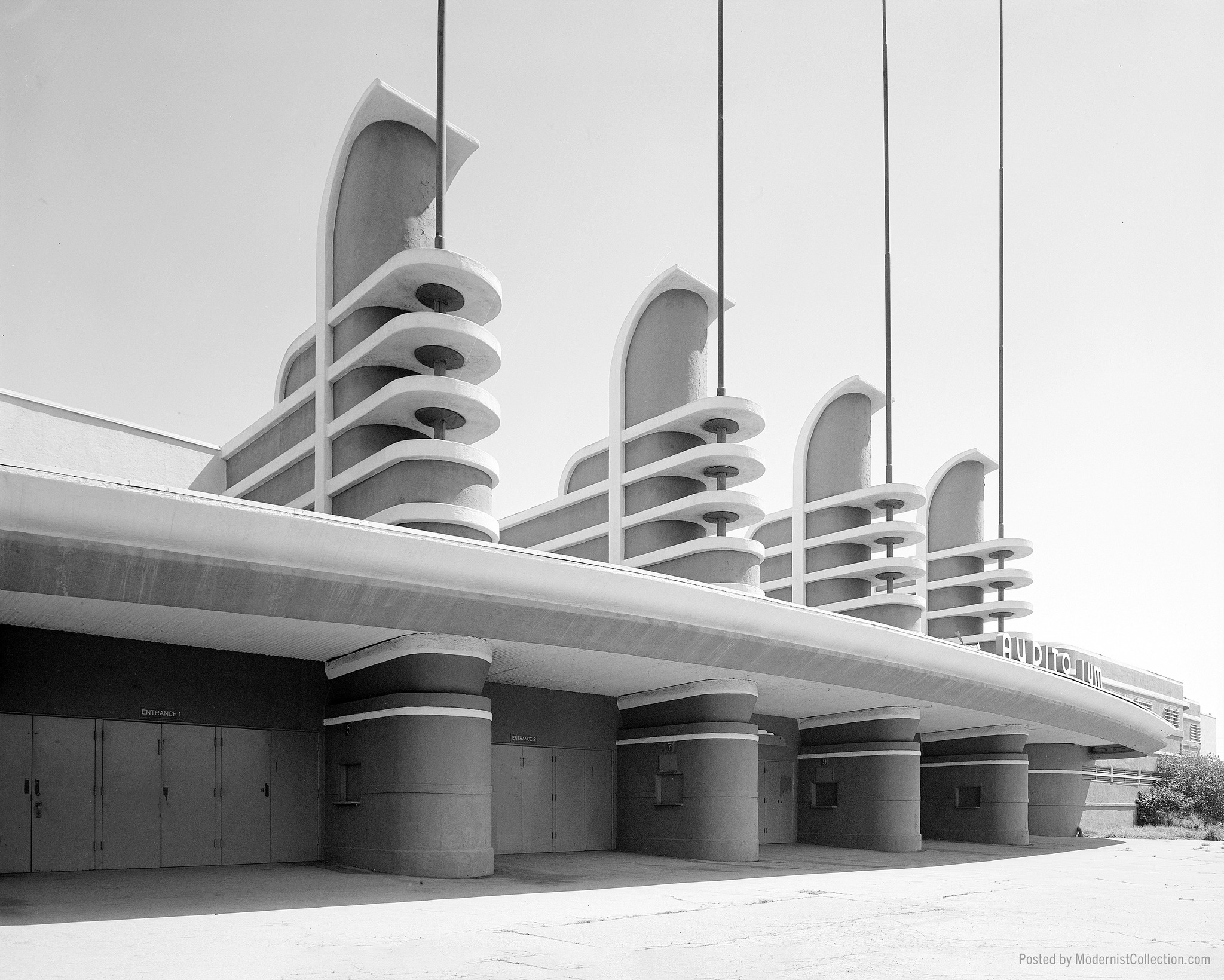 The Modernist - One of the finest examples of Streamline Moderne ...