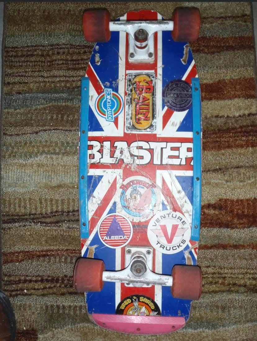 Made by Sure Grip. My first wide board in the 80's. Complete with