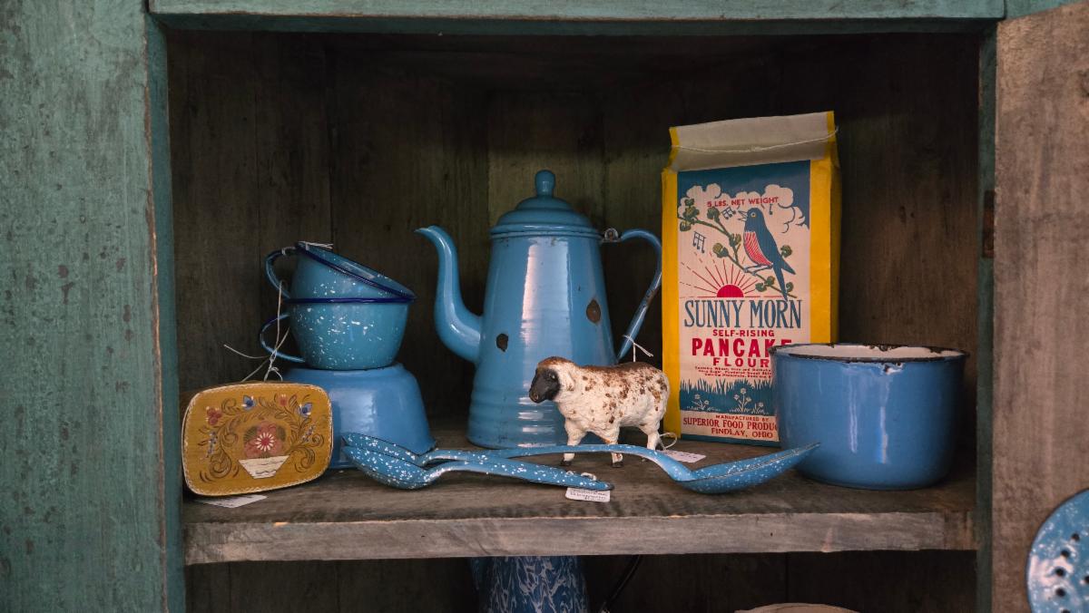 HappiNest Antiques | Whitehouse Station NJ