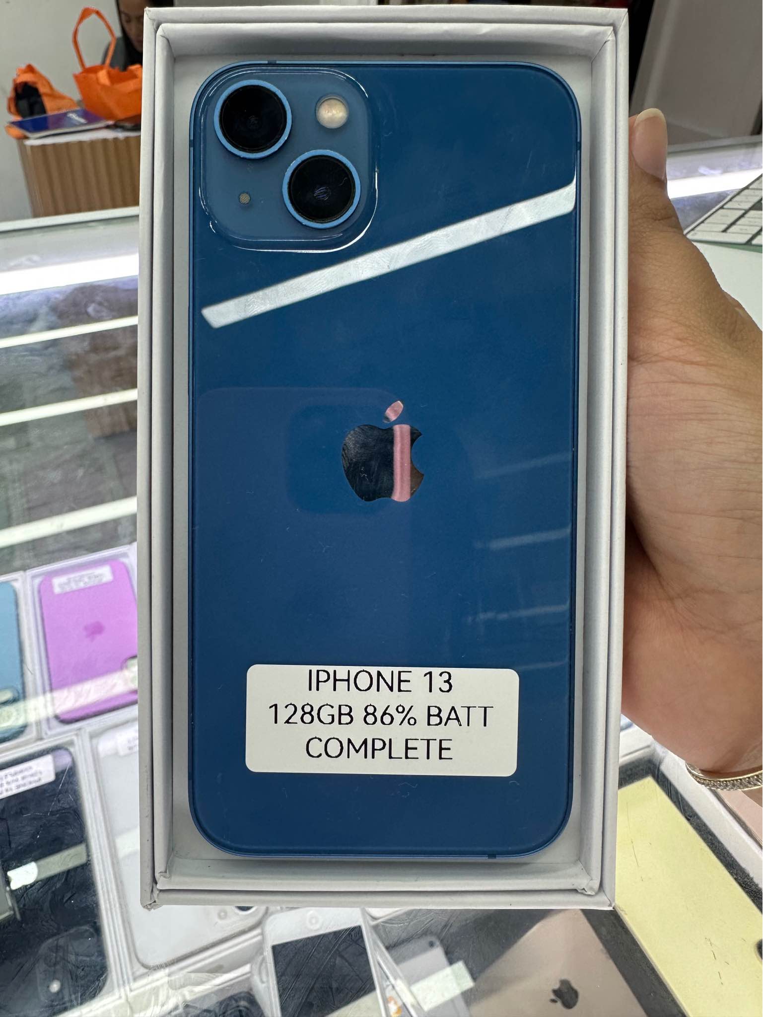 Iphone 13 128gb 86% battery health Complete with box brand as new