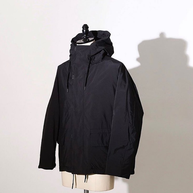 YOKE》 ・ 【別注】OVERSIZED PIPING HALF ZIP PARKA ・ ¥33,000＋tax