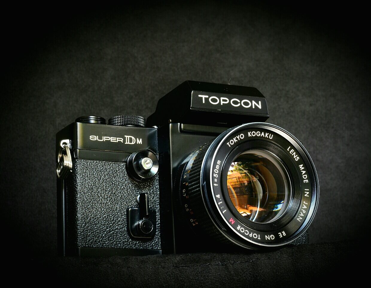 Topcon Super DM camera price too high at ¥36,000?