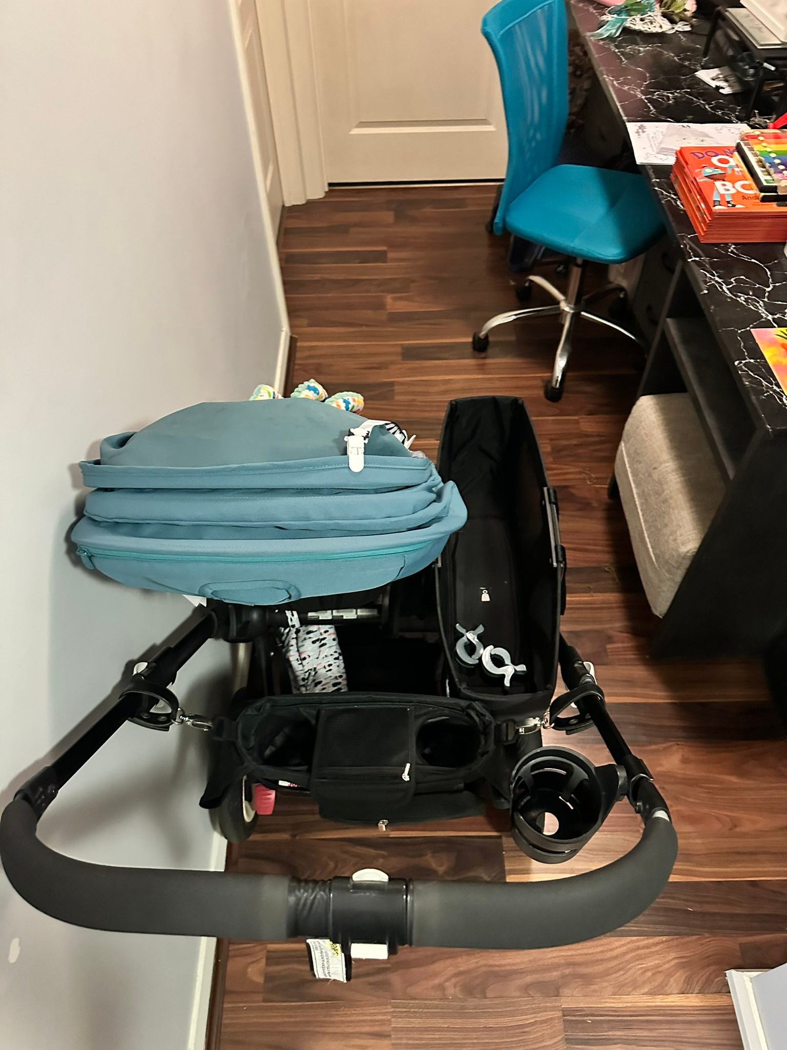 bassinet evenflo Pivot Xpand NXT Travel System featuring LiteMax NXT Infant Car Seat in Canyon Beige TYPE:Anti-Rain OUTSIDE 2pics The Best Ski Gear Carry up to two stroller adapter
