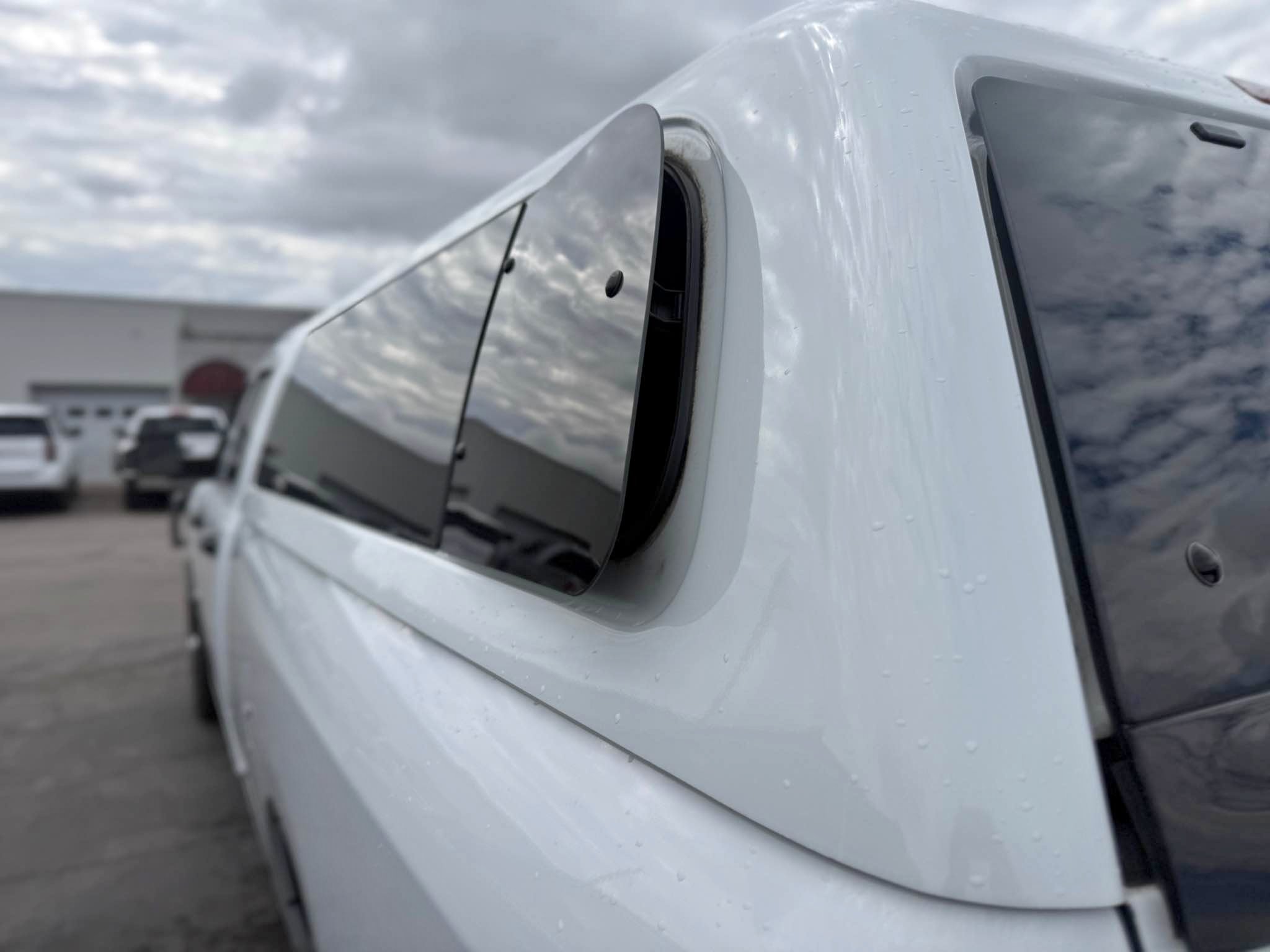 SNUG fiberglass camper shell - Car Exterior Parts - Windyville ...