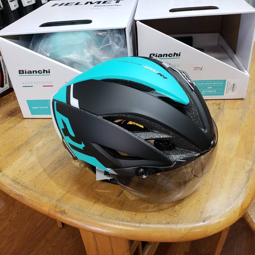 バイク OGK KABUTO AERO-R1×Bianchi