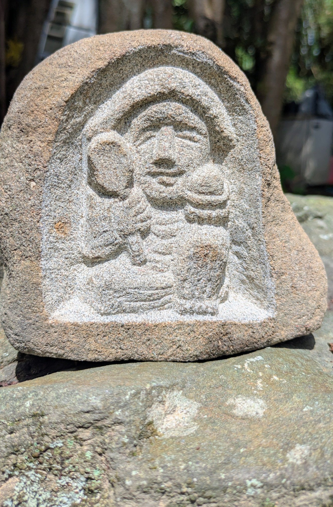 石彫茶碗、倉田辰彦作