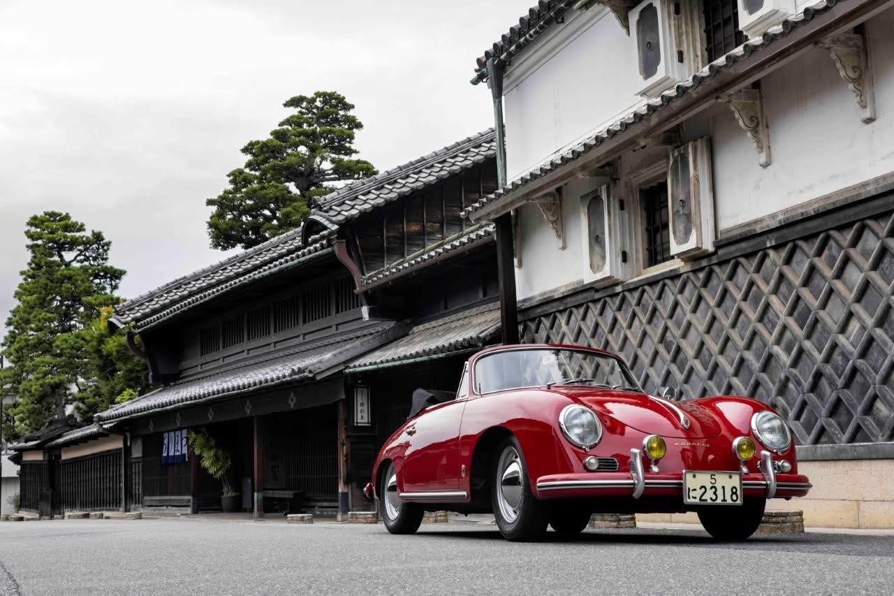 ポルシェ909ベルクスパイダー。ヒルクライムレーサー。車重384kg。歴代