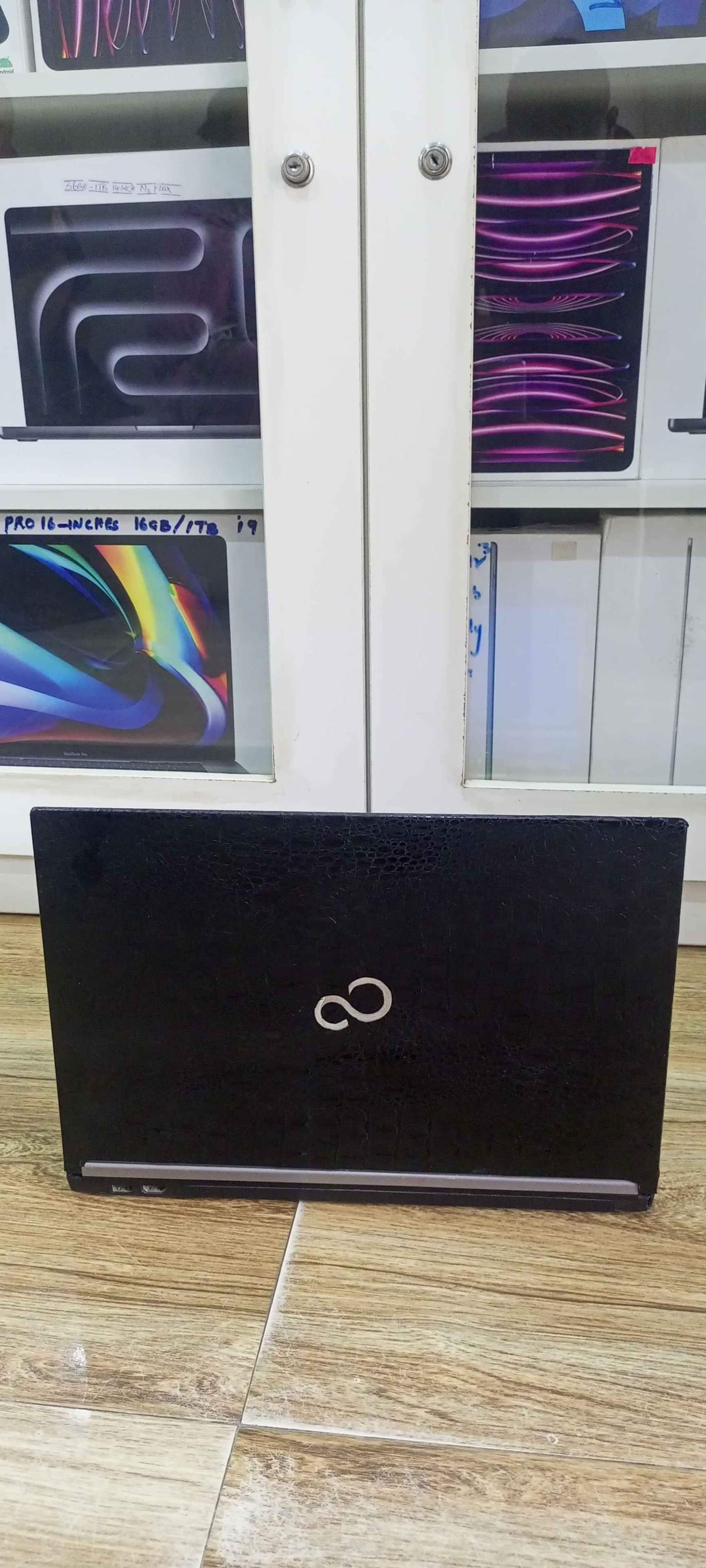 Fujitsu laptop for sale in Nigeria with core i7 and 4gb RAM
