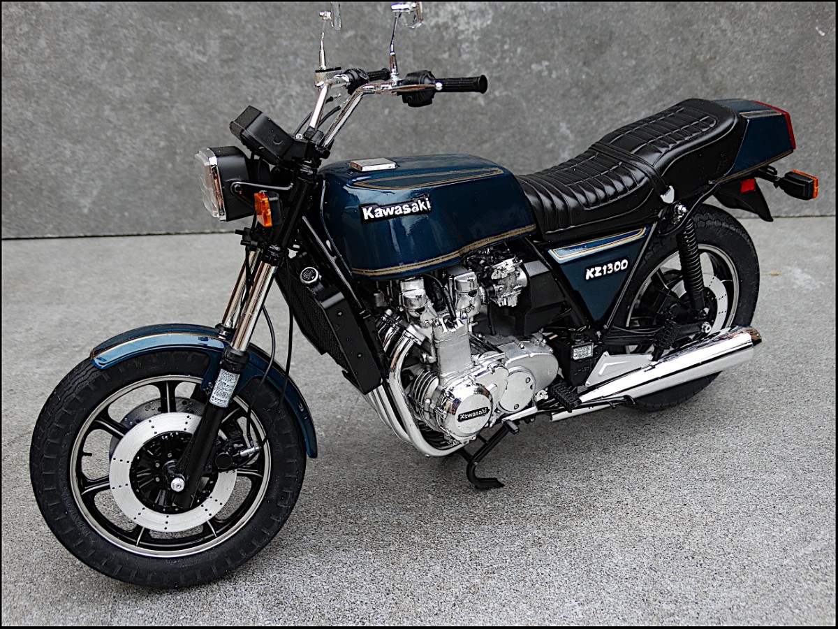 Kawasaki KZ1300 1/8 completed.