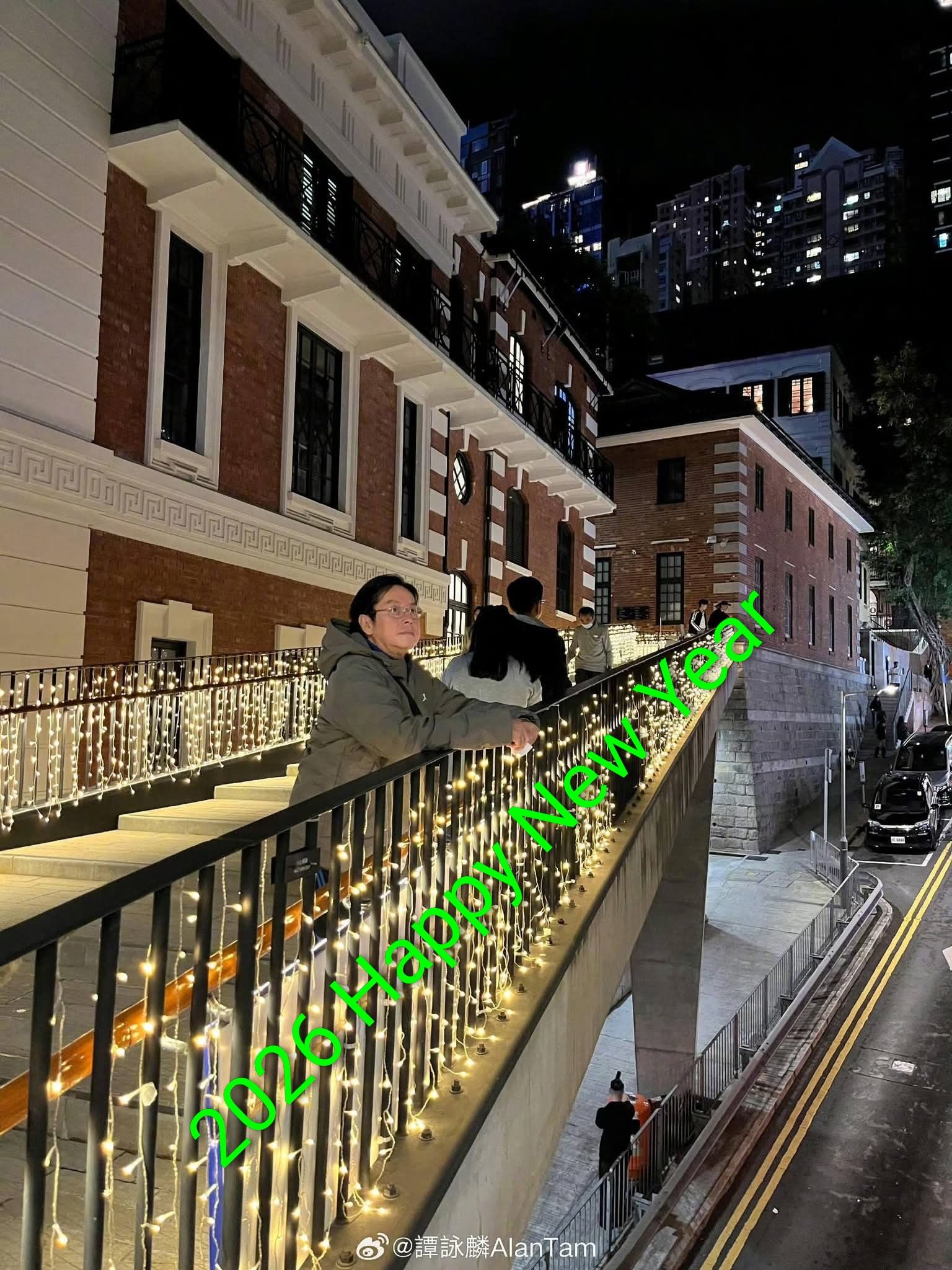 Alan - 等左咁耐終於都黎啦， 我將帶最新專輯《浪漫大本型》做直播，當晚除左有新歌，仲有舊歌既回憶，我仲會同大家一齊傾下計。3月13號晚上 ...