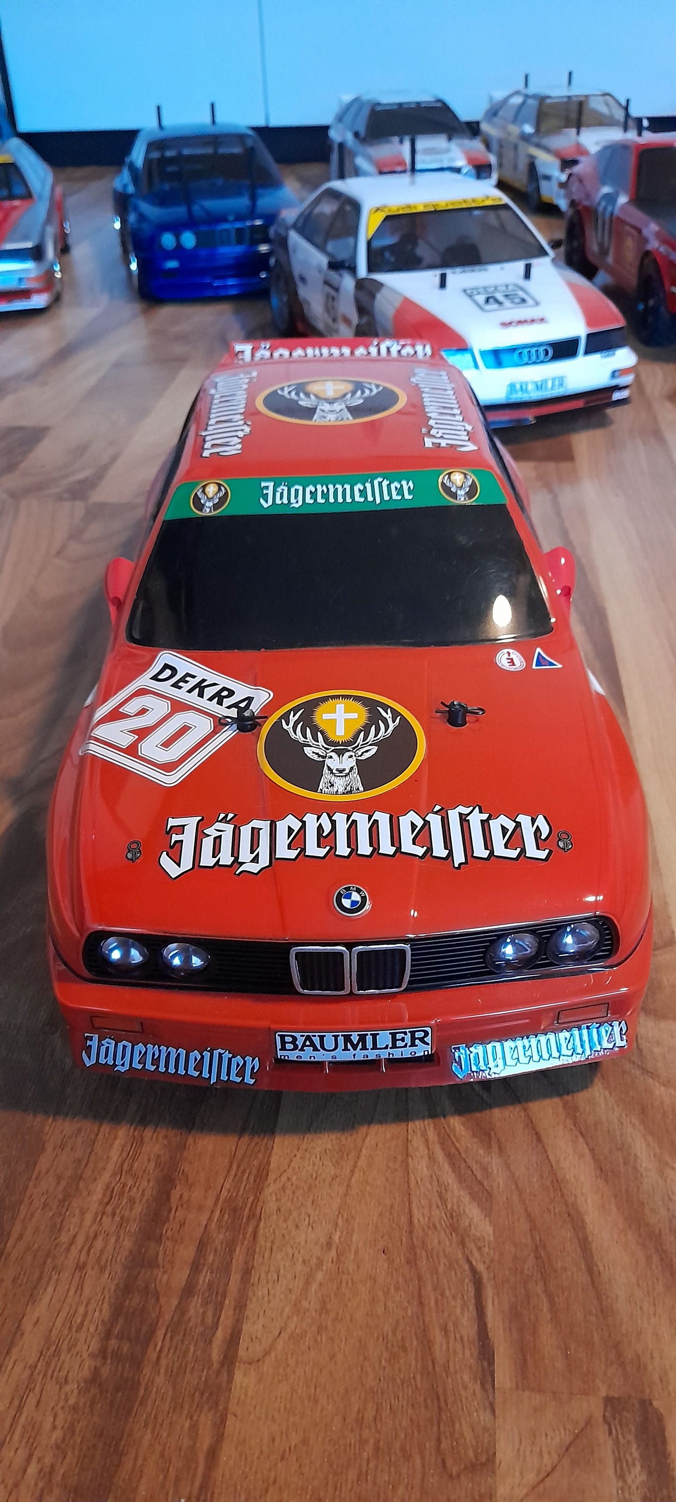 Tamiya TT-01 BMW E30 Jägermeister