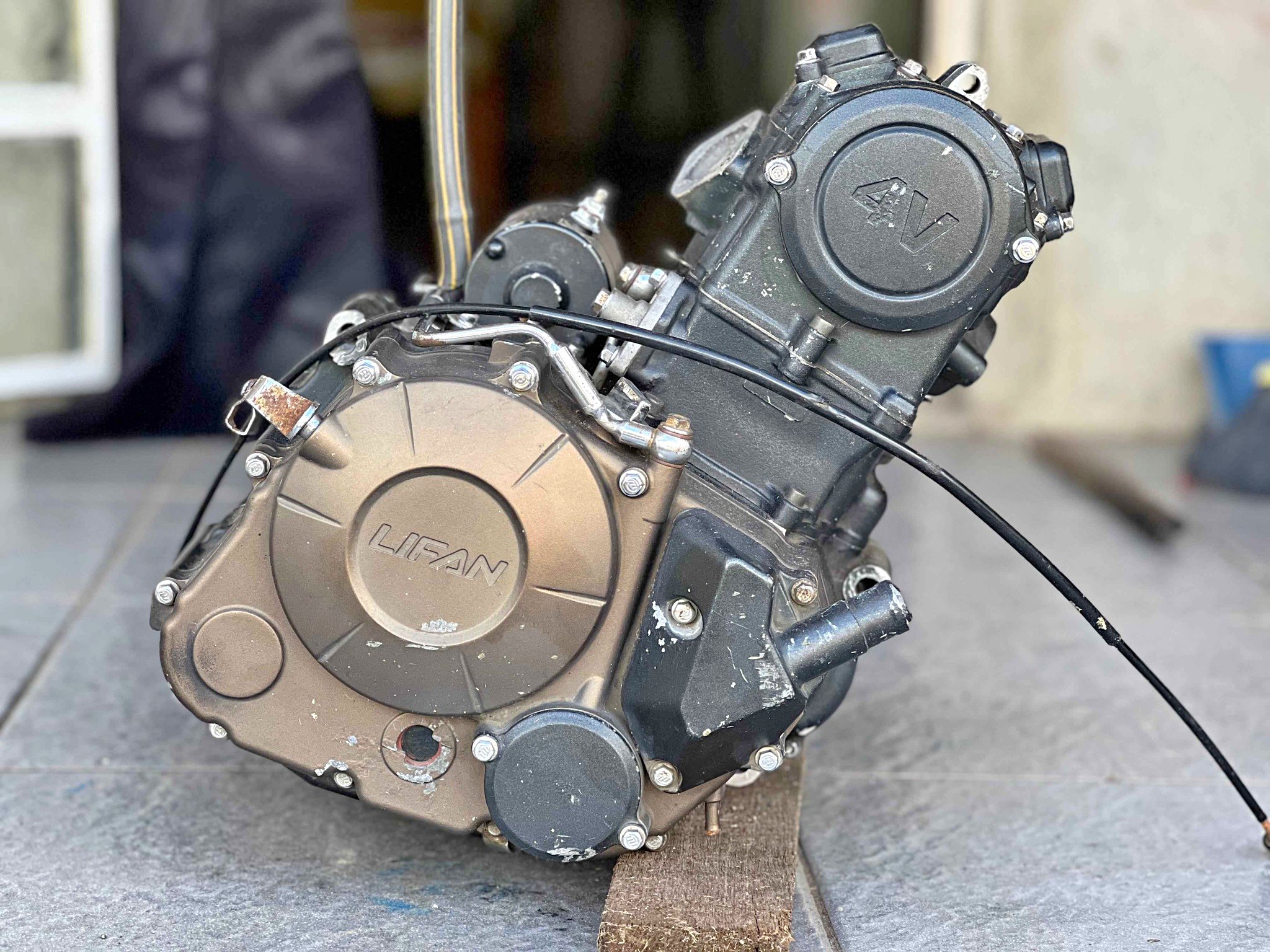 Piece suzuki dr200 a vendre - Car Engines & Engine Parts - Triolet ...