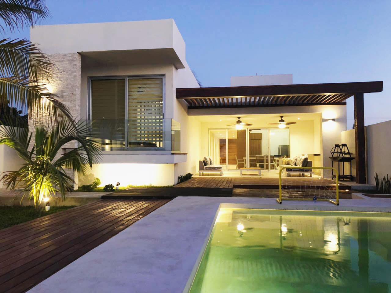 1:1 Arquitectos - Casa TH | Area social | 220111 . . . #archilovers # ...