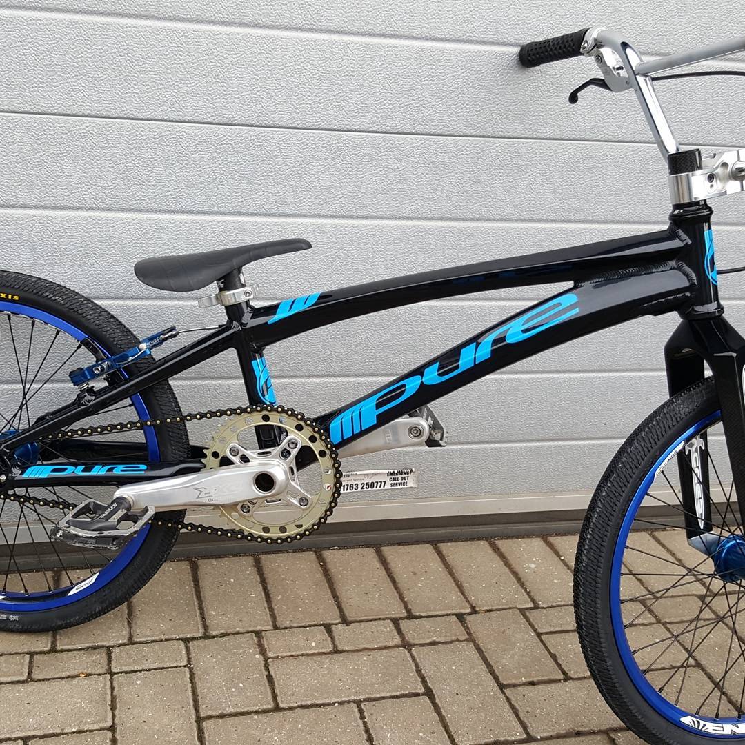 thejakeseeley's freshly built Matte Kiwi Street Sweeper setup
