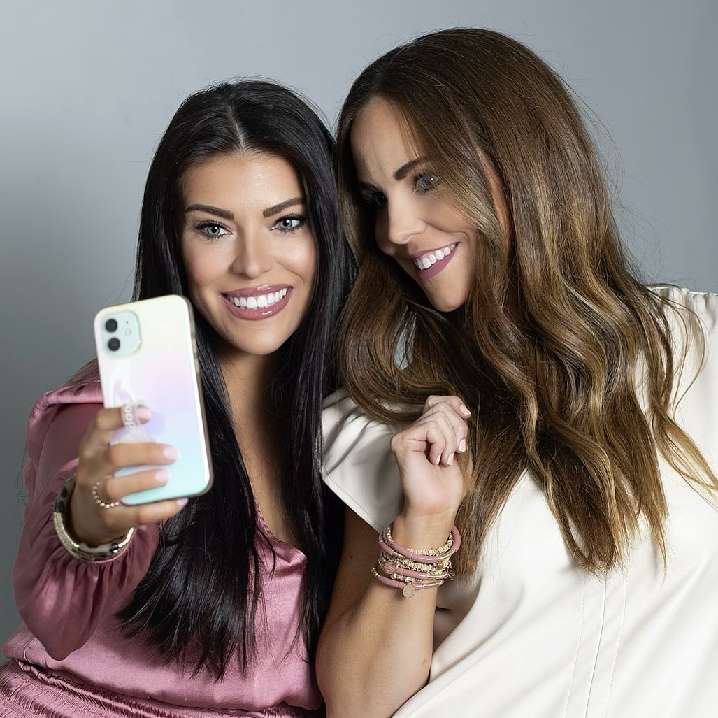Bowood Lane - 🚨 This Wednesday is National Selfie Day! 🤳🏼 🤳🏼 🤳🏼 🤳🏼 To ...