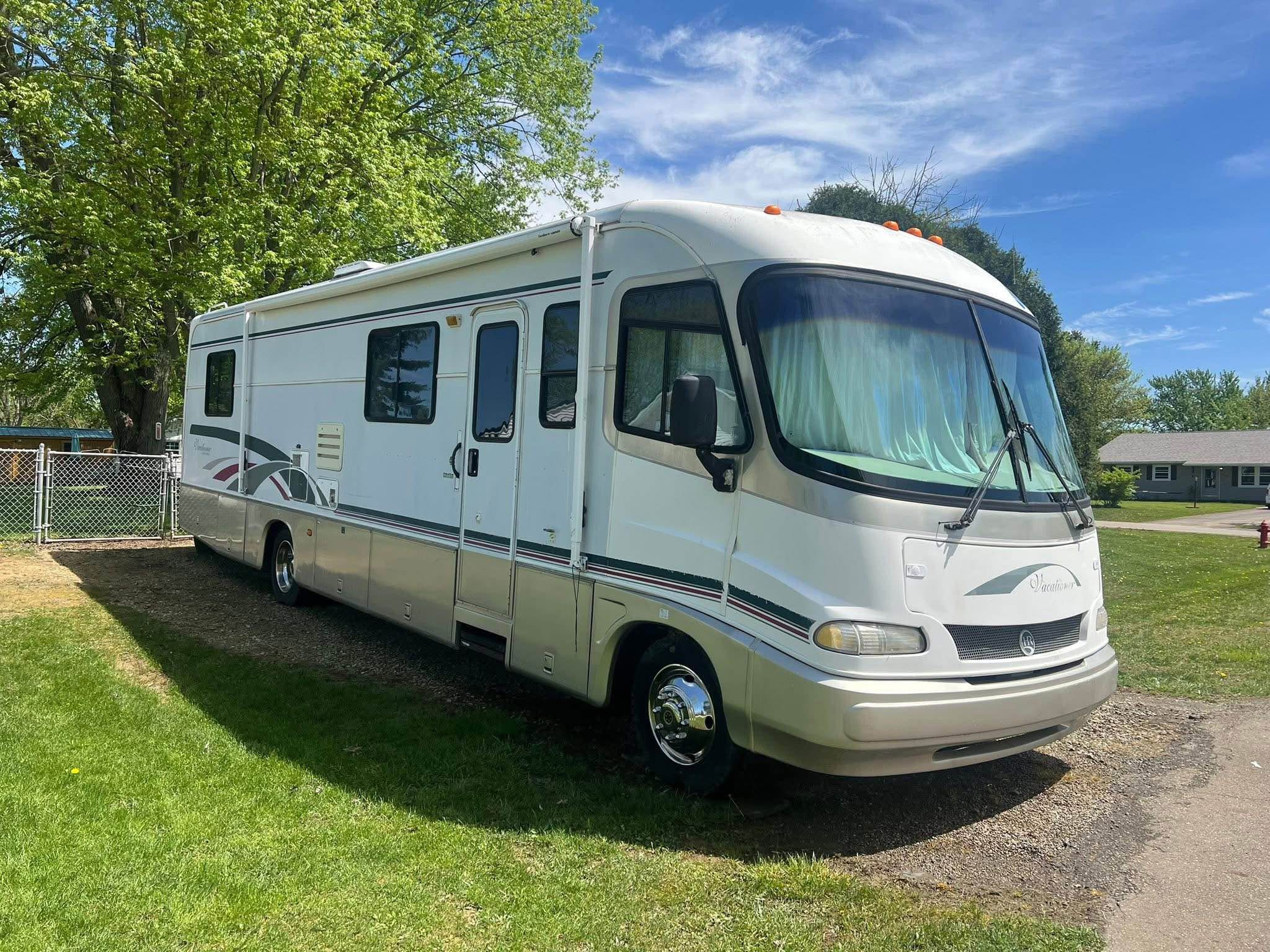 1998 Holiday Rambler Vacationer - RVs & Campers - Washington Court ...