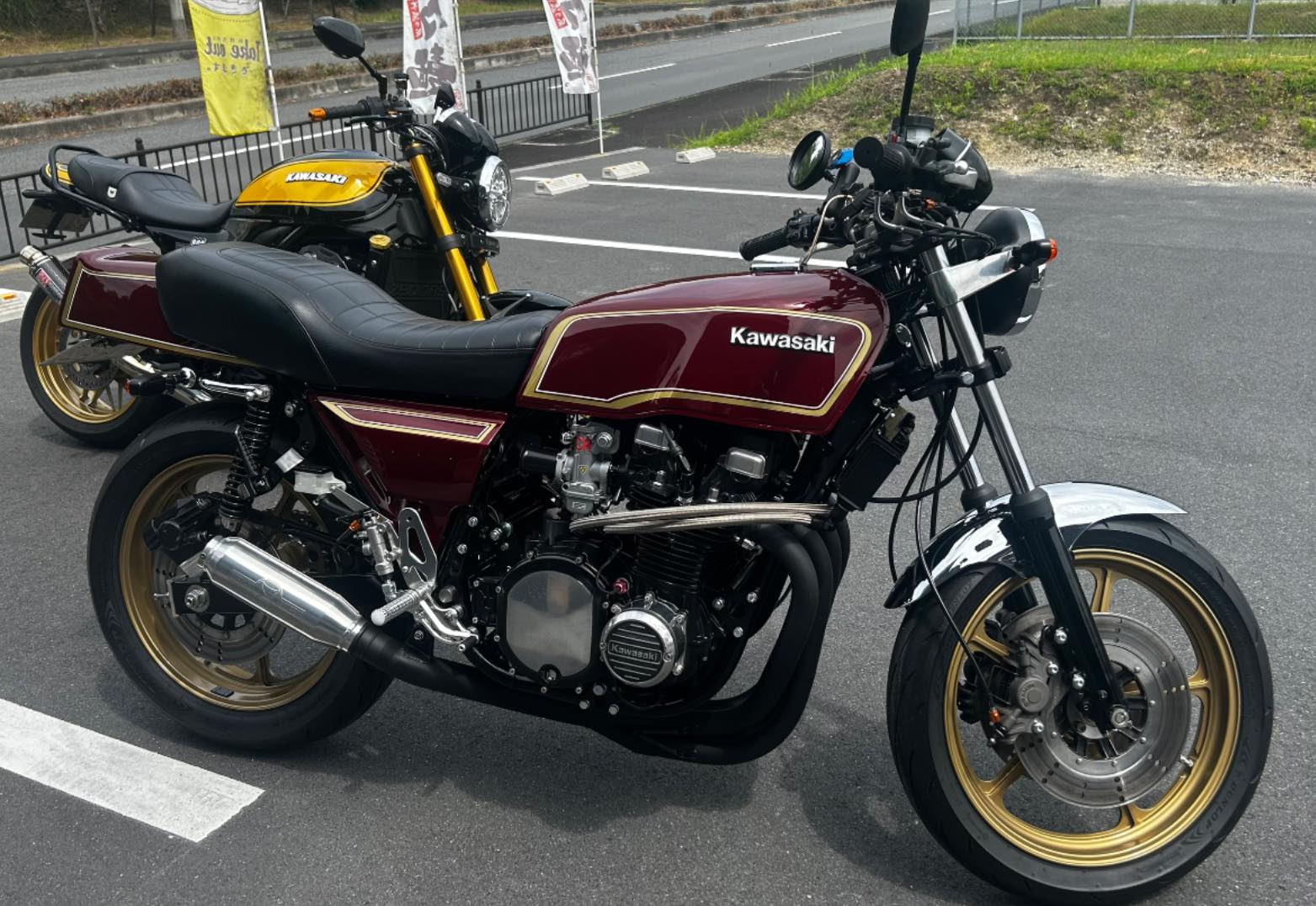 サクラバイバイ 菜々飯 - サクラ🌸も咲いて春ですね😆 白がすてきなKawasaki Ninja ZX