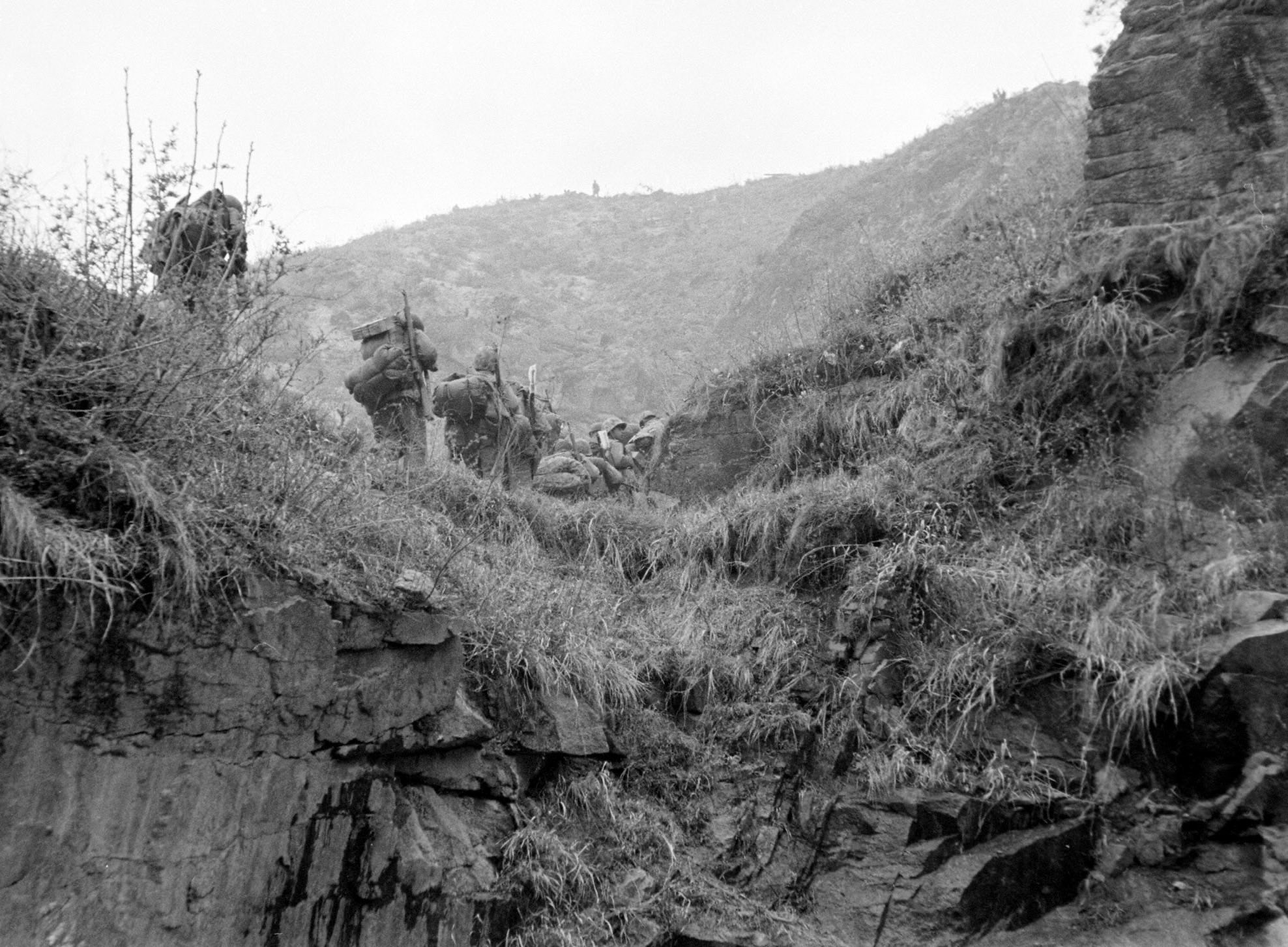 World - US Marines advance on hilly terrain in Korea - April 1951 LIFE ...