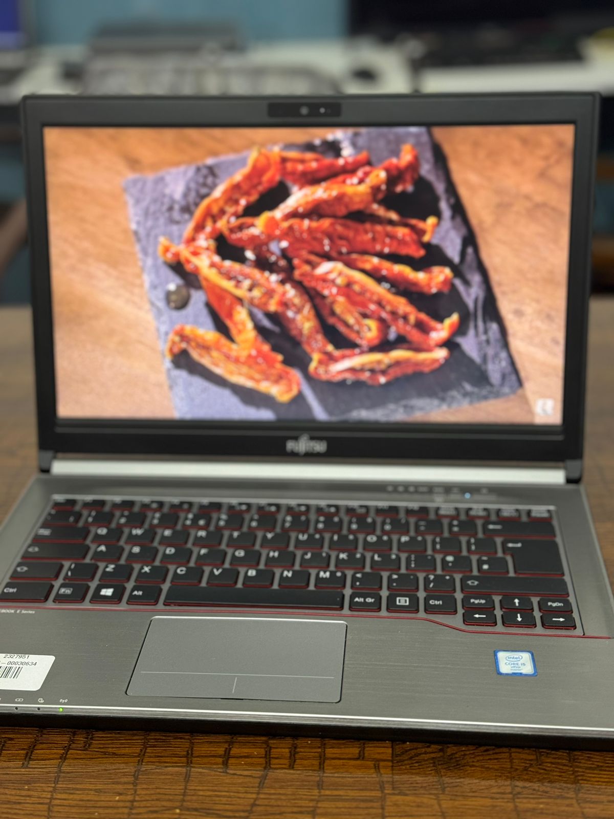Fujitsu Lifebook P727 Core i5 7th Generation 8gb ram 128gb SSD