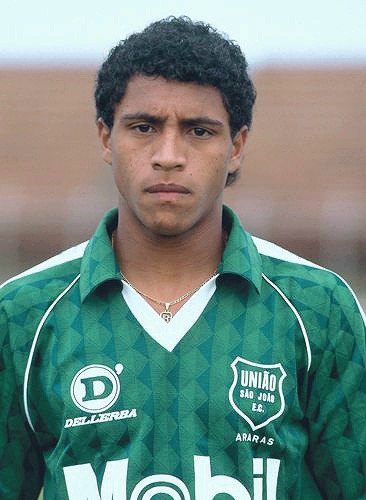 Roberto Carlos, União São João.🇧🇷