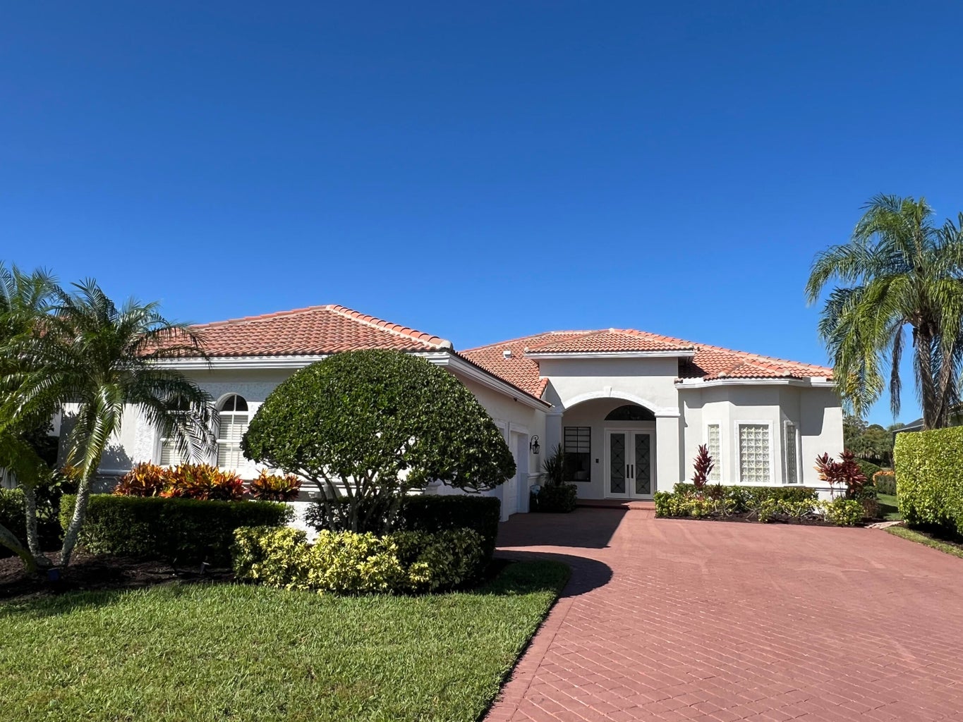 Liz Serra, Realtor | Palm Beach FL