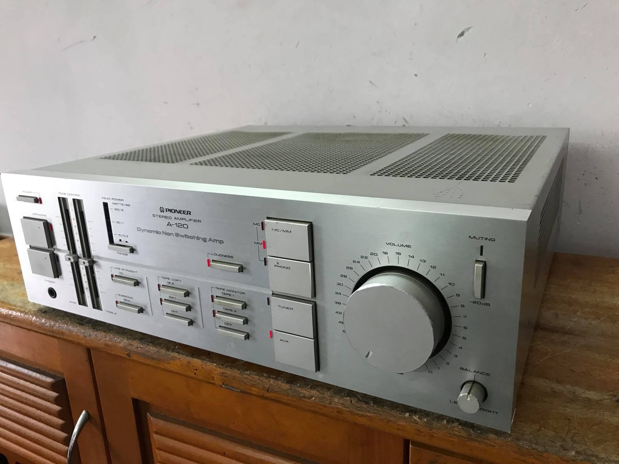 Pioneer A120 stereo amplifier specs