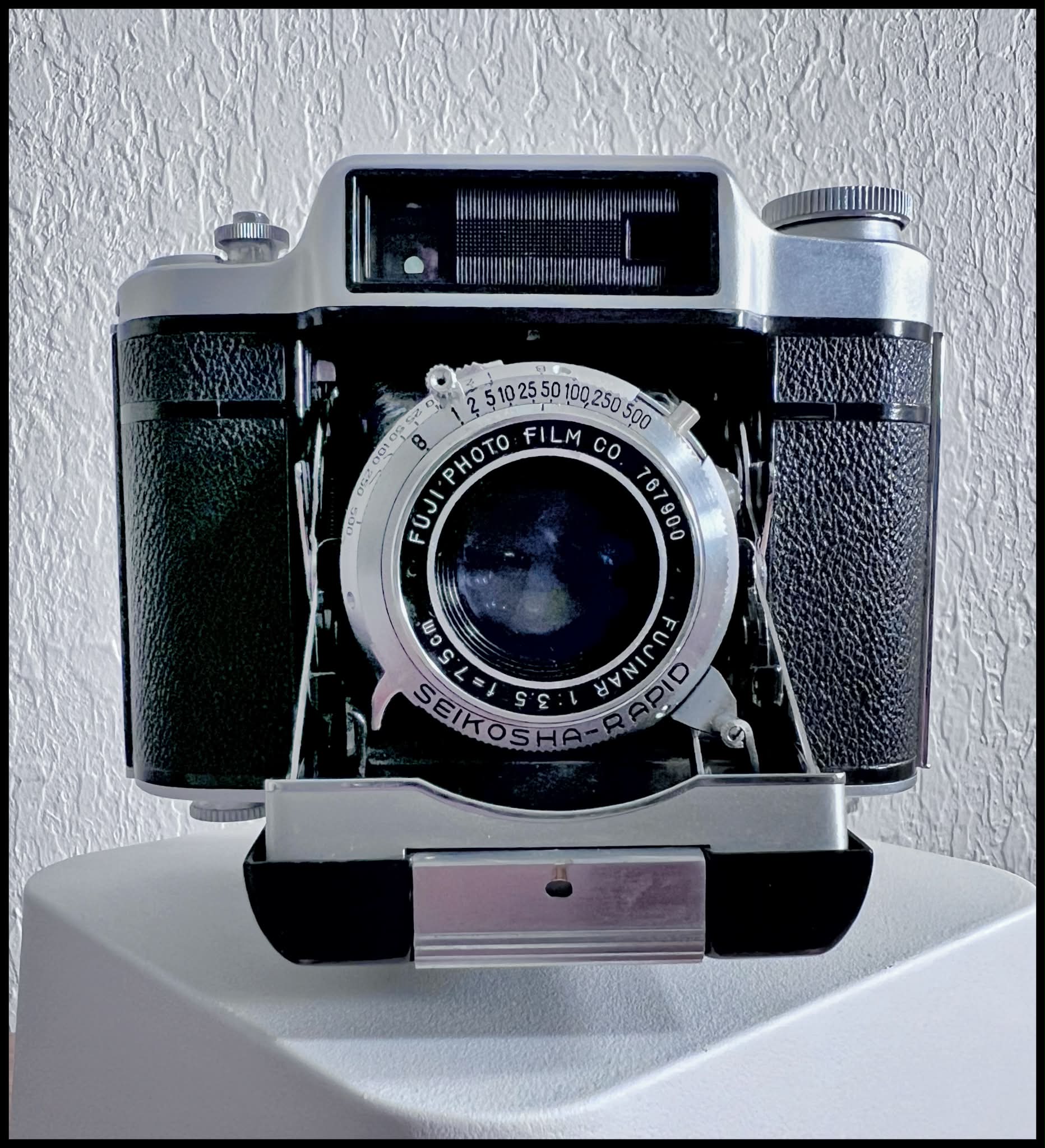 Vintage Super Fujica-6 camera with Fujinar 7.5cm f/3.5 lens and