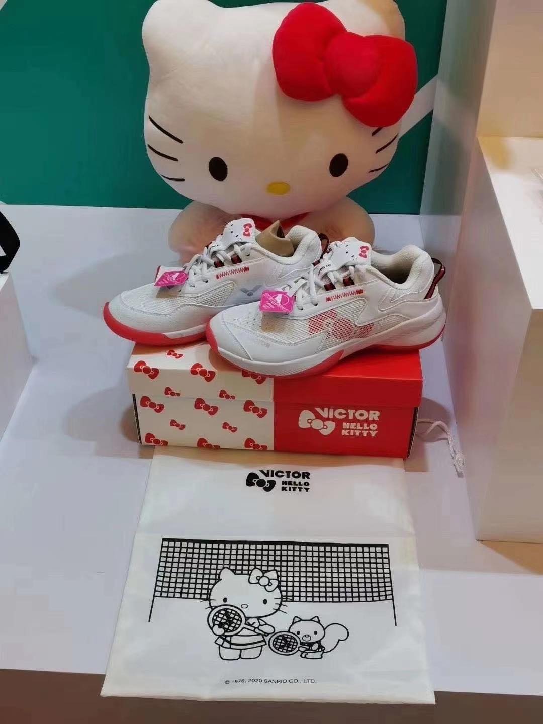 Victor x Hello Kitty Limited... - Racquet Force - Asia Online | Facebook