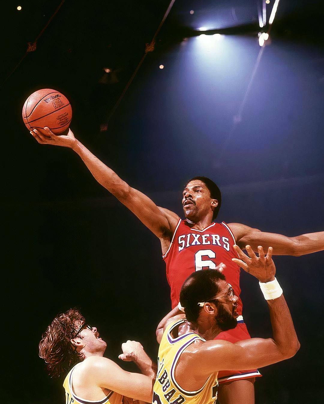 Julius Erving and Kareem Abdul-Jabbar... - Basketball Network