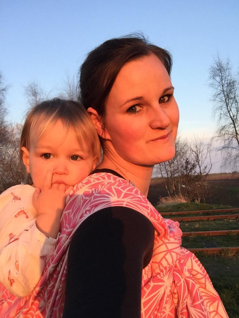 Babycare Love to wear - dragen brengt zoveel moois maar waarom dragen ...