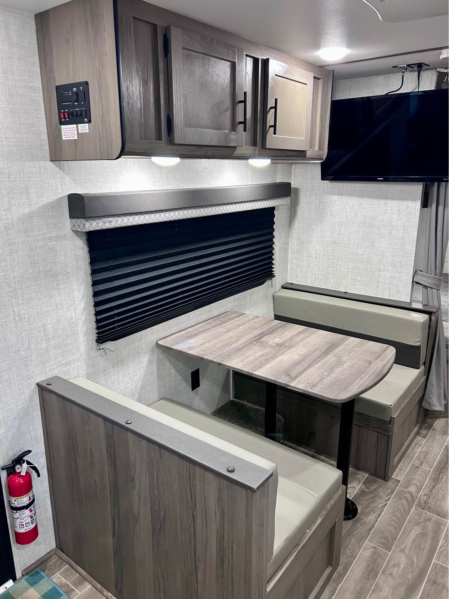 Like New 2022 Gulf Stream Enlighten 25ft Camper - RVs & Campers ...