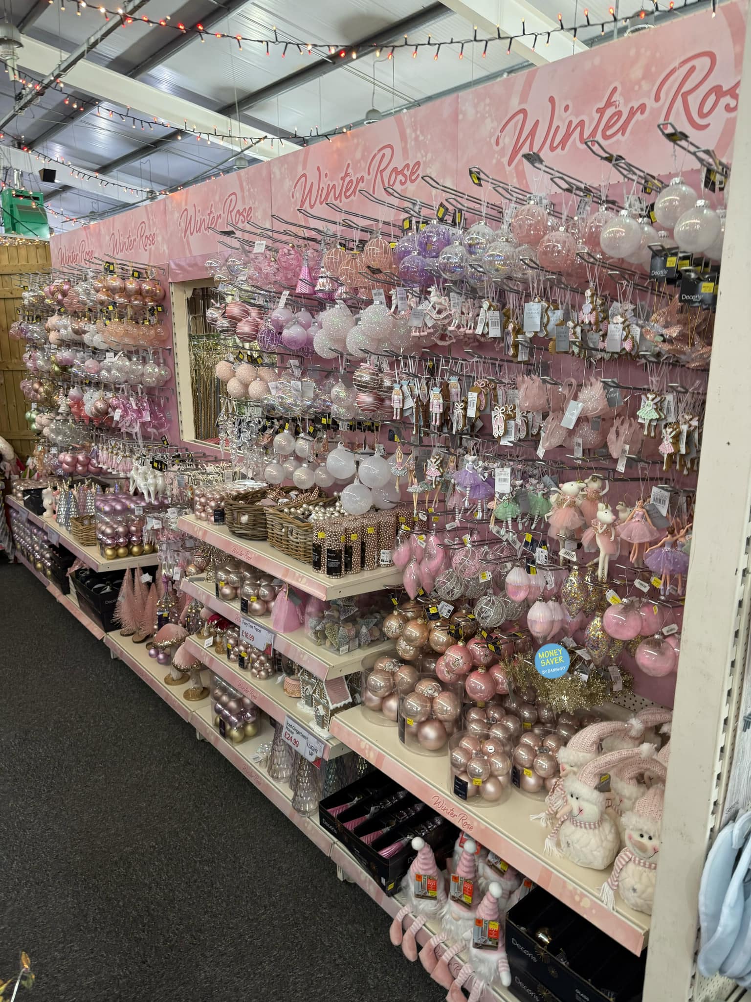 Winter Rose and Pink inspiration for Christmas Decorations! 💖 For anyone asking, this was a local garden centre