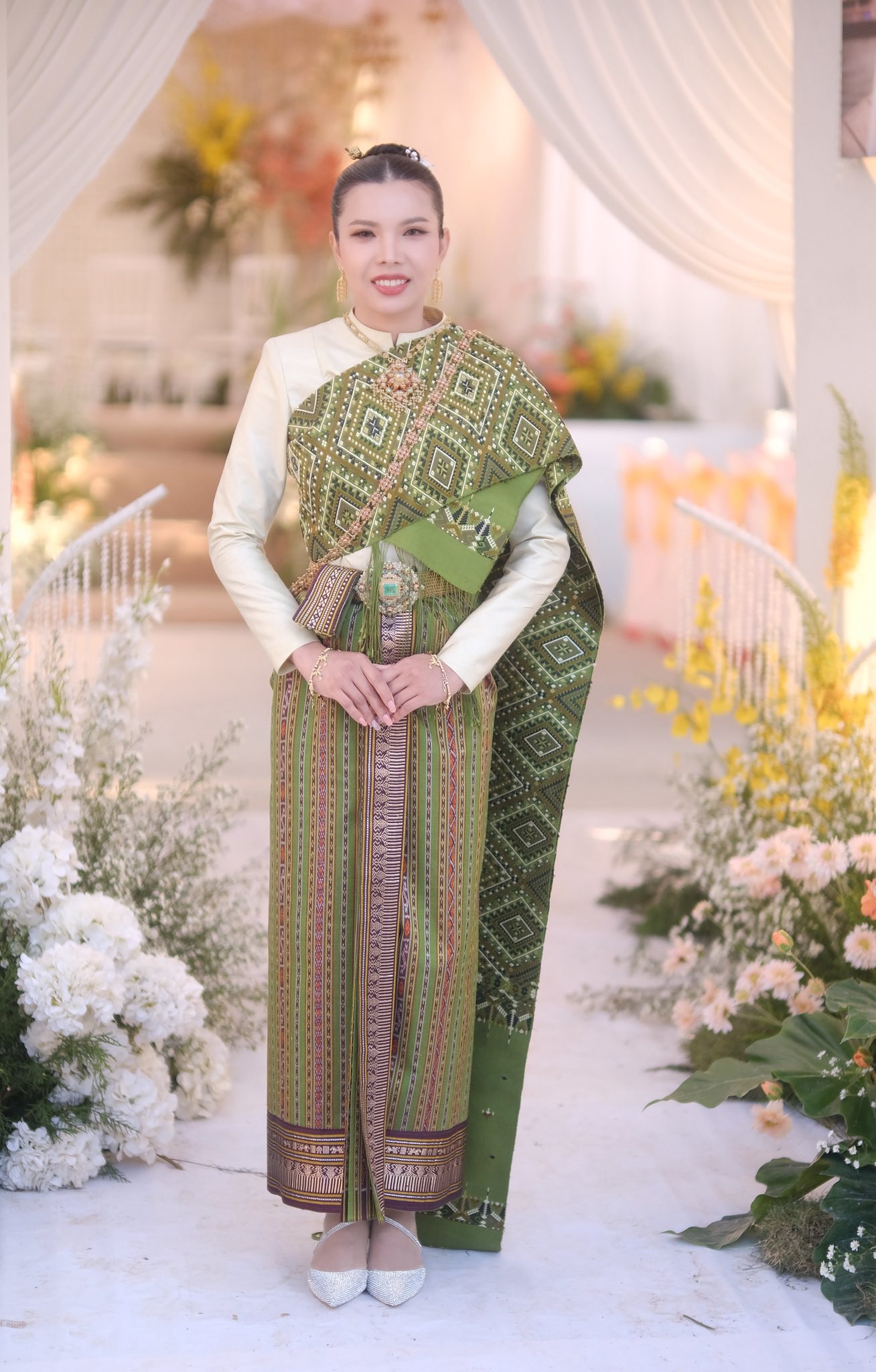 Lankum design - ลานคำ ดีไซน์ ร้อยเอ็ด - ชุดประจำชาติ สปป.ลาว #ลานคำ ...