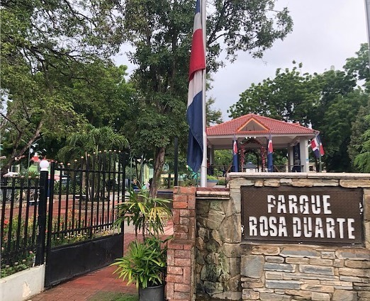 El parque “Rosa Duarte” constituye... - Instituto Duartiano