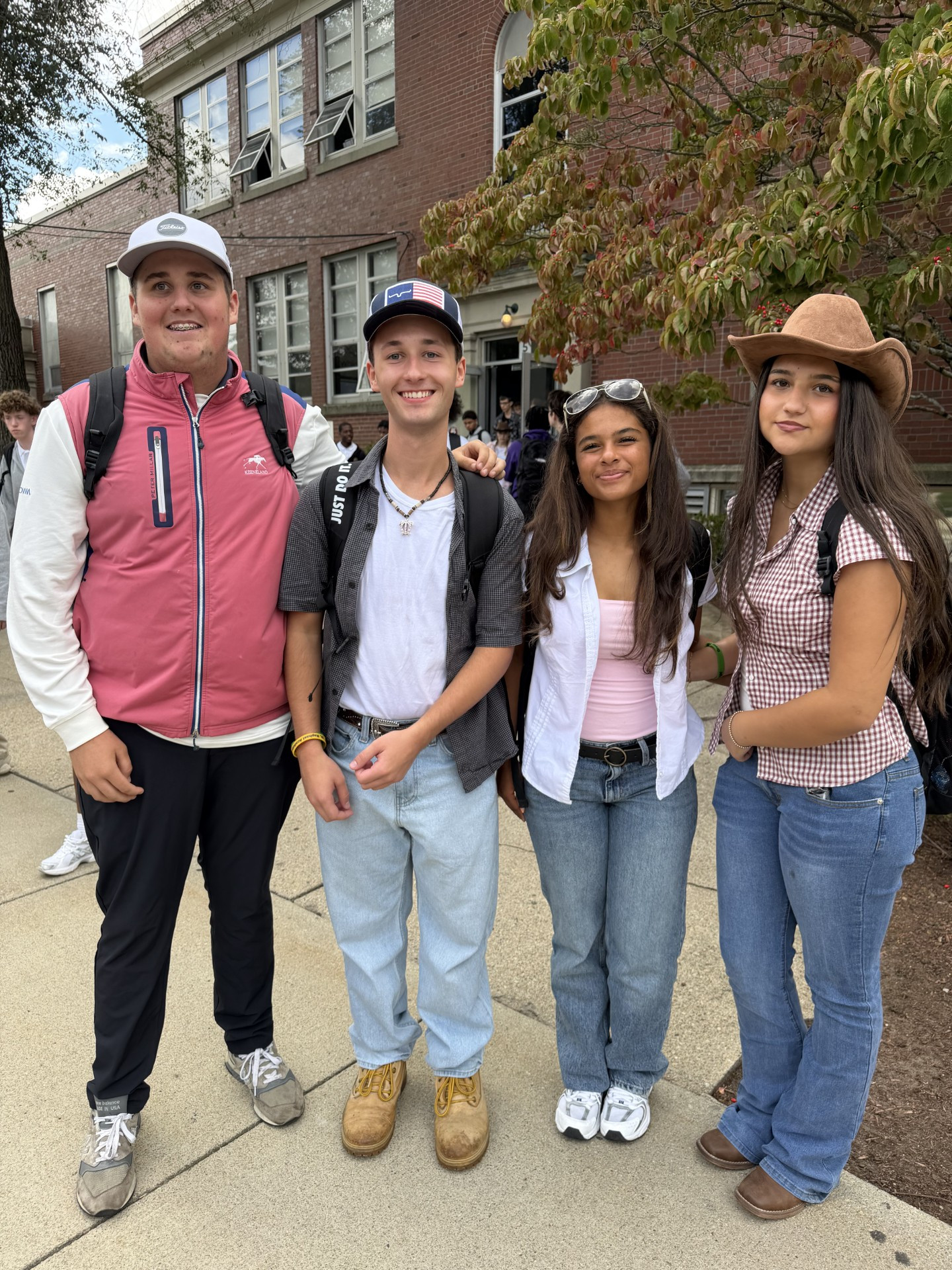 🤠⛳ Country vs. Country Club Day! ⛳🤠 Saints showed up in style today for Day 2 of Spirit Week! From cowboy boots and flannels to polos and preppy looks, our students had