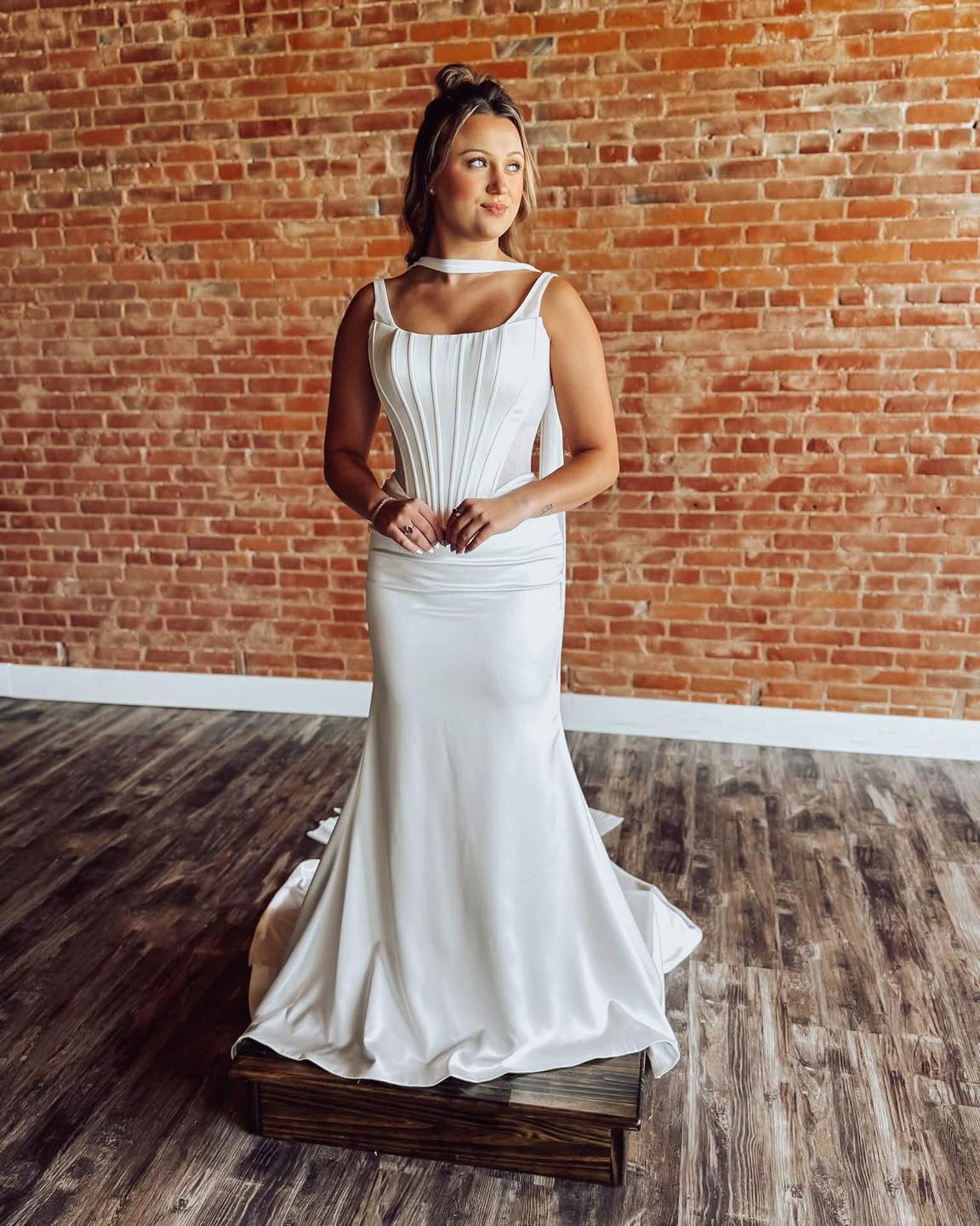 Ready to say yes to the dress? 💍✨ Wild Rose Bridal Mount Carmel is now booking weekday and weekend bridal appointments!👰🏻‍♀️ Enjoy a personalized bridal experience with a size-inclusive selection, flexible payment