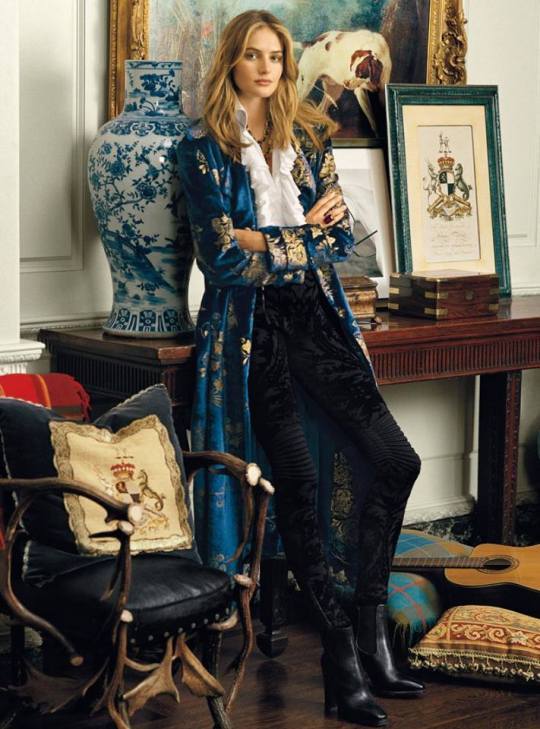 The Ralph Lauren Collection Fall 2015 takes model Sanne Vloet to